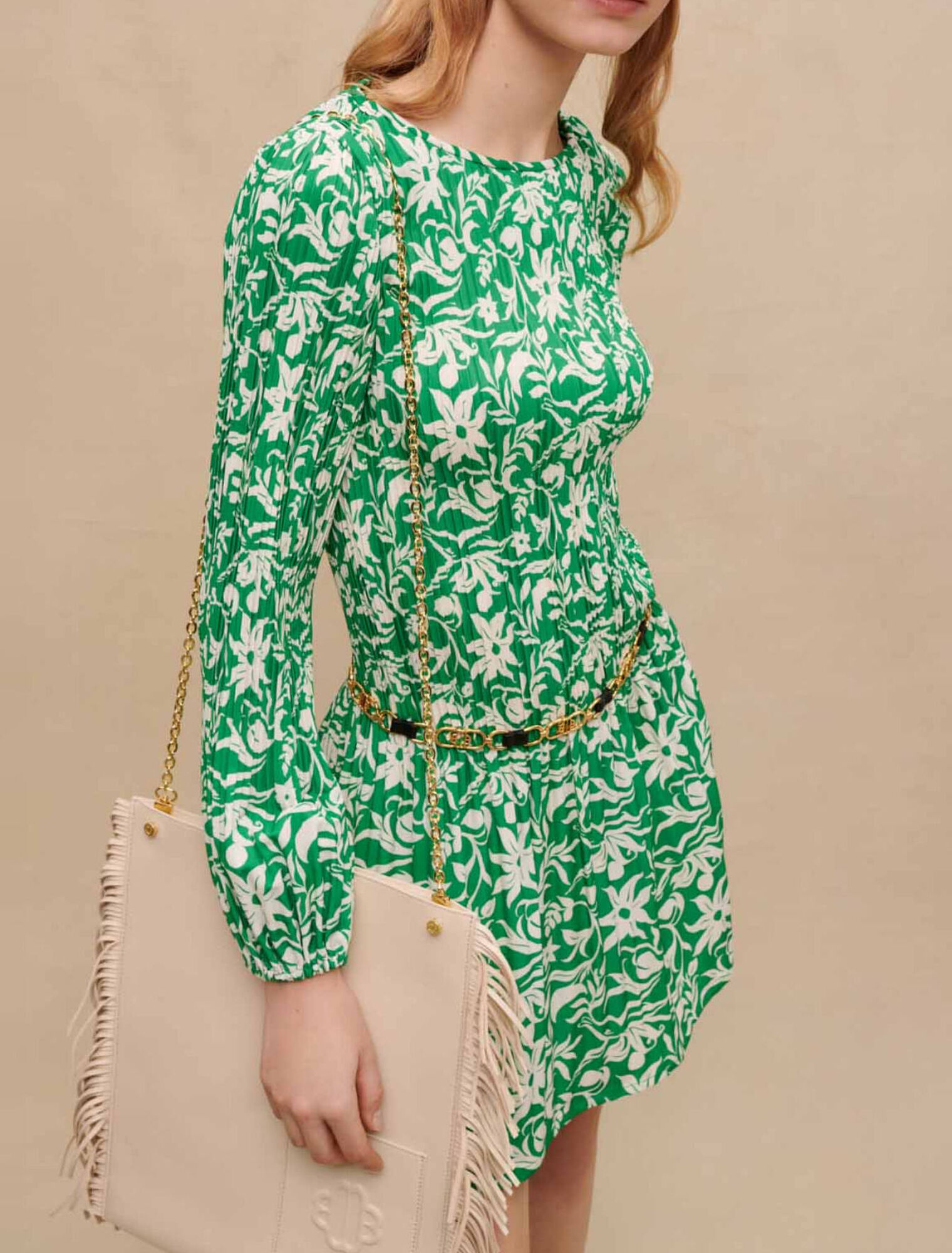 Vestido corto de manga larga