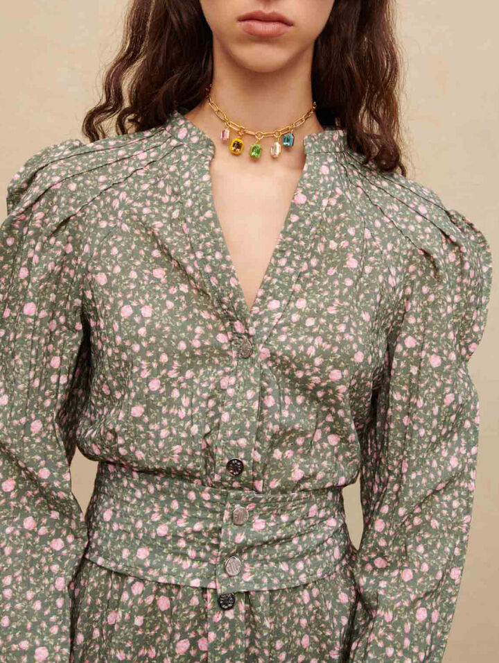 Vestido corto con mangas voluminosas