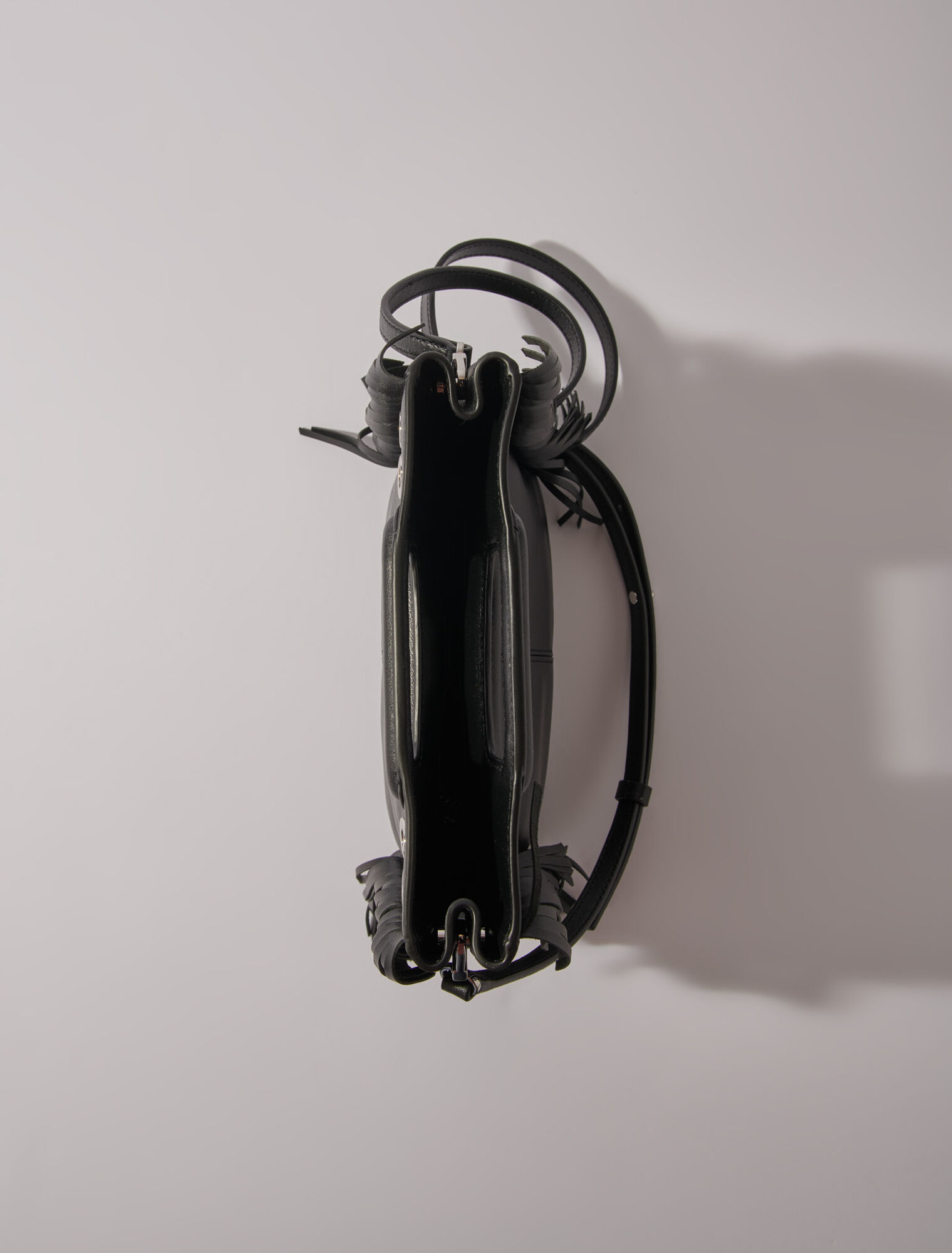 Bolso M de cuero con ojales