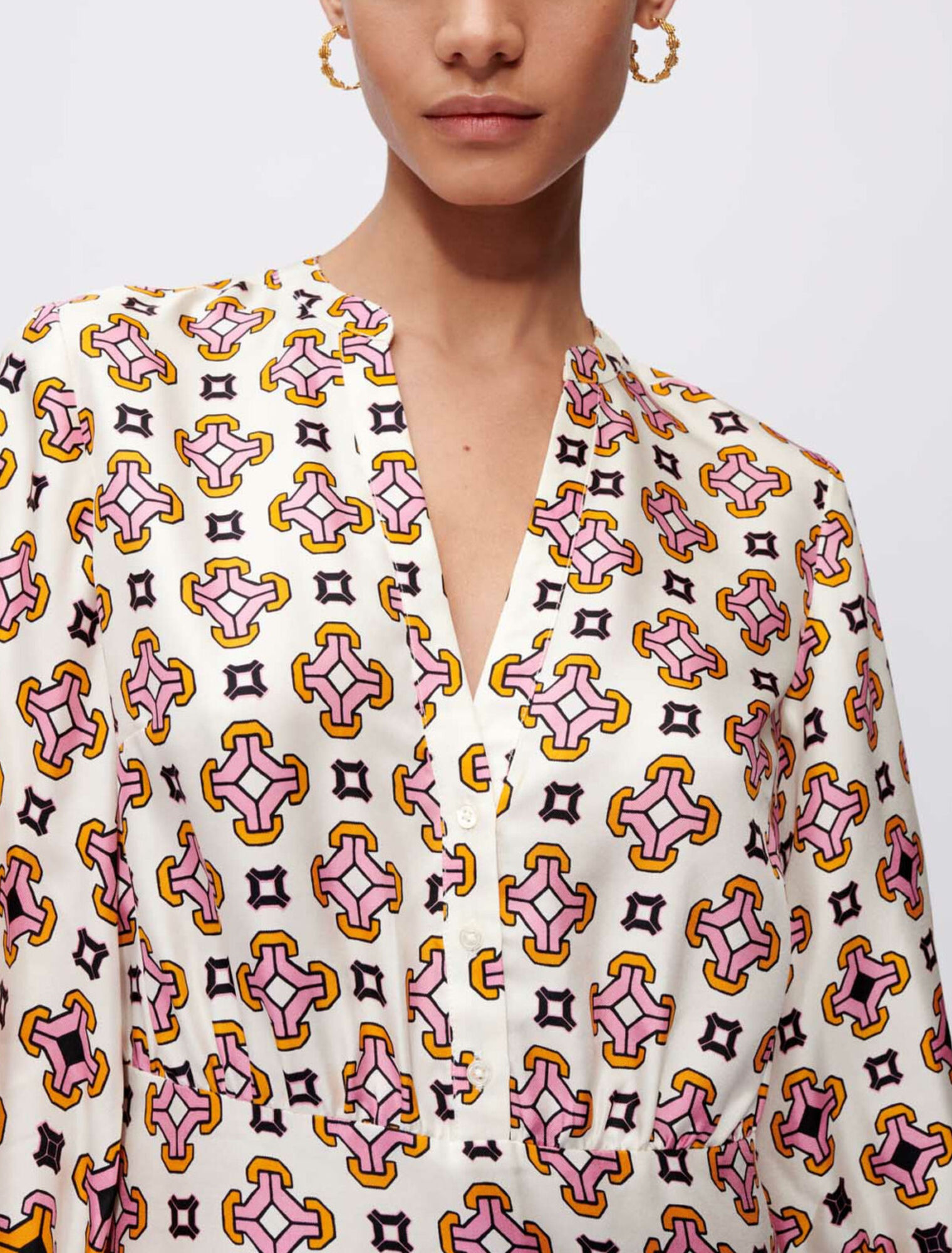Vestido de seda estampada