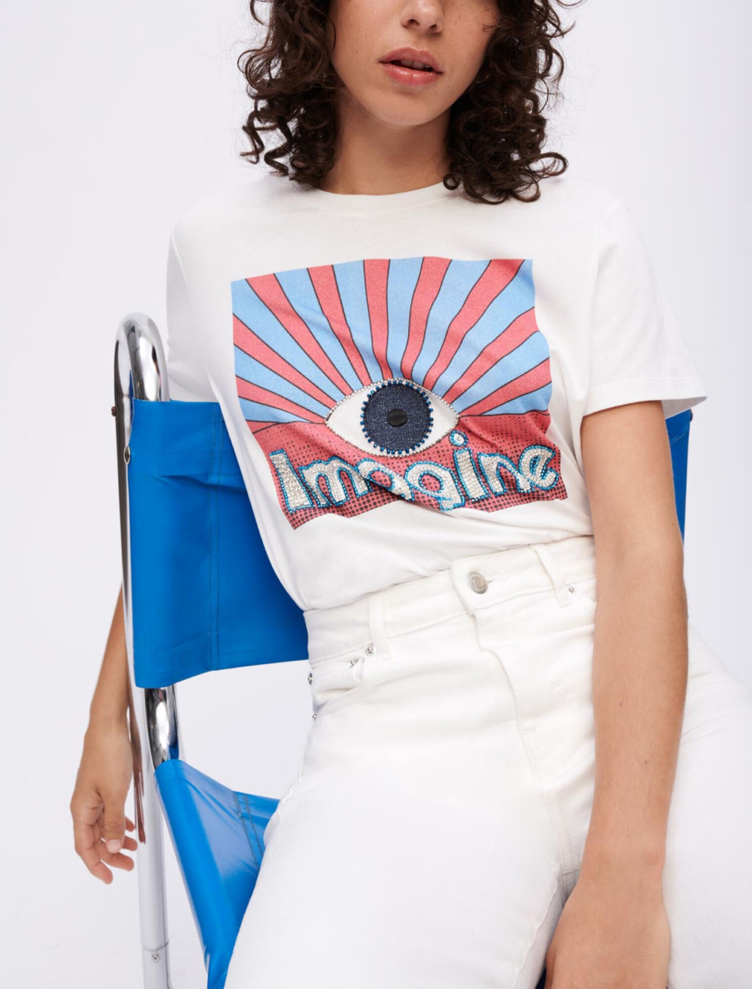 Camiseta serigrafiada con pedrería