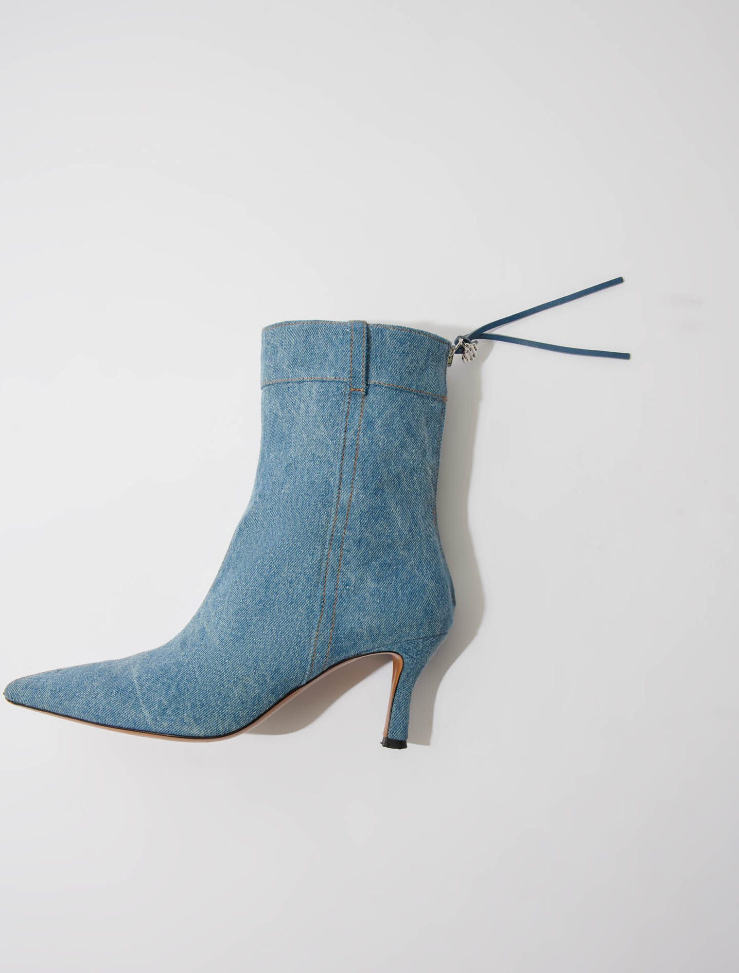 Botines vaqueros punta puntiaguda