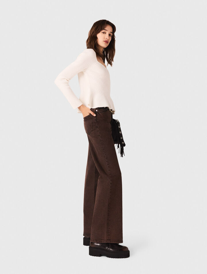 Vaquero bootcut con cadena