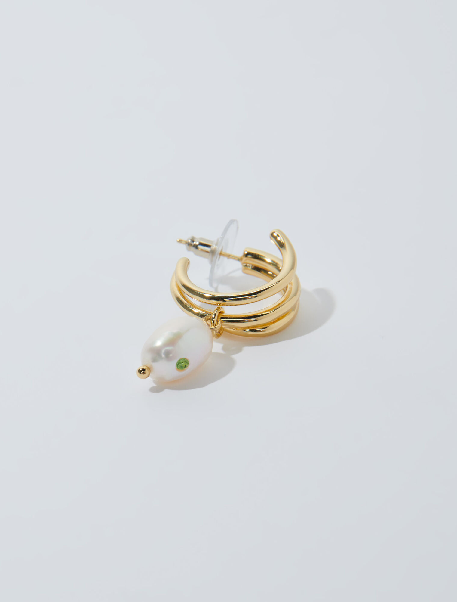 Pendientes adornados con abalorio