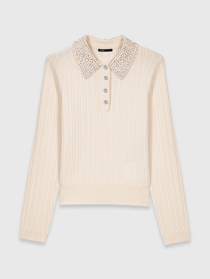 Polo de punto con cuello de strass