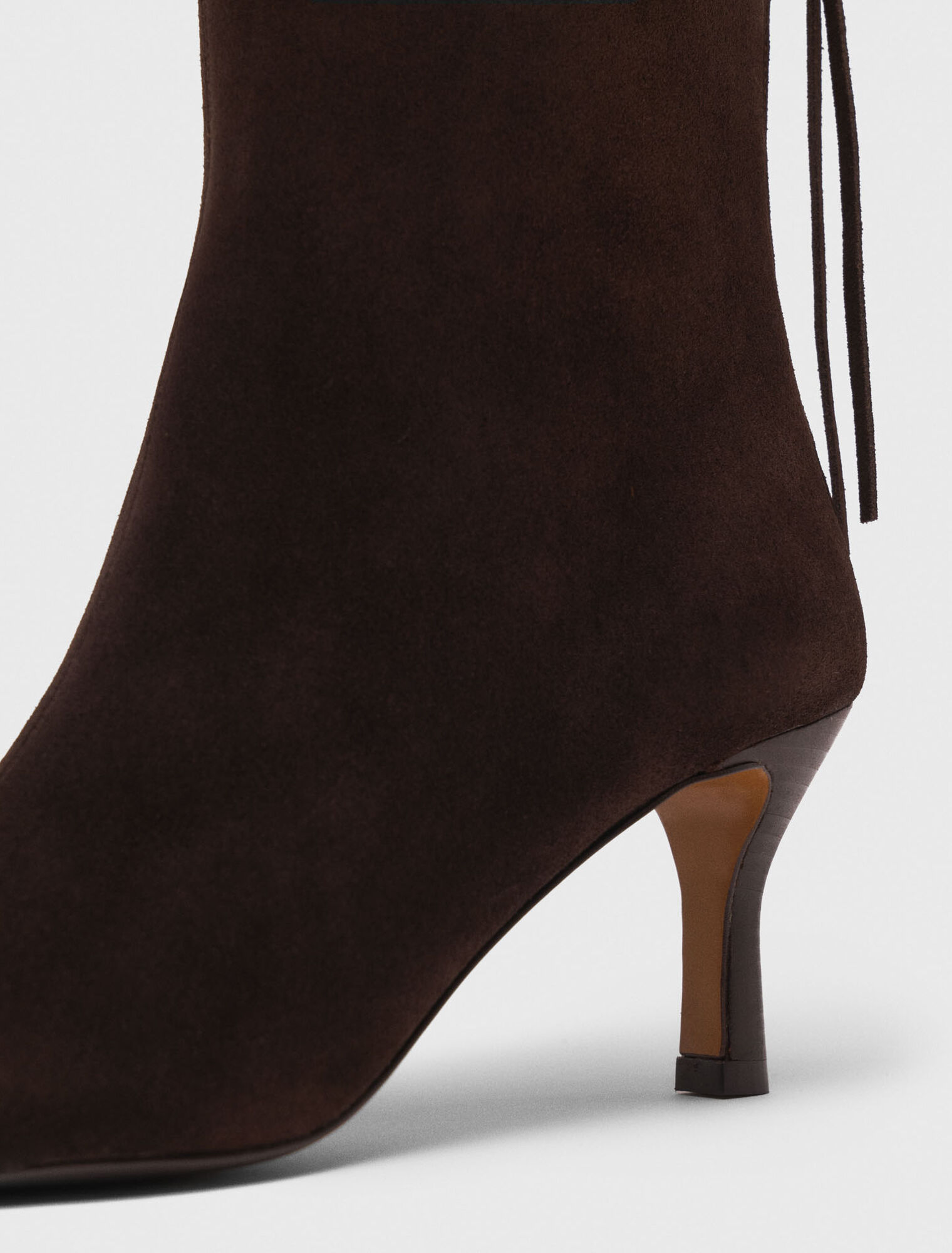 Botines de ante con cremallera