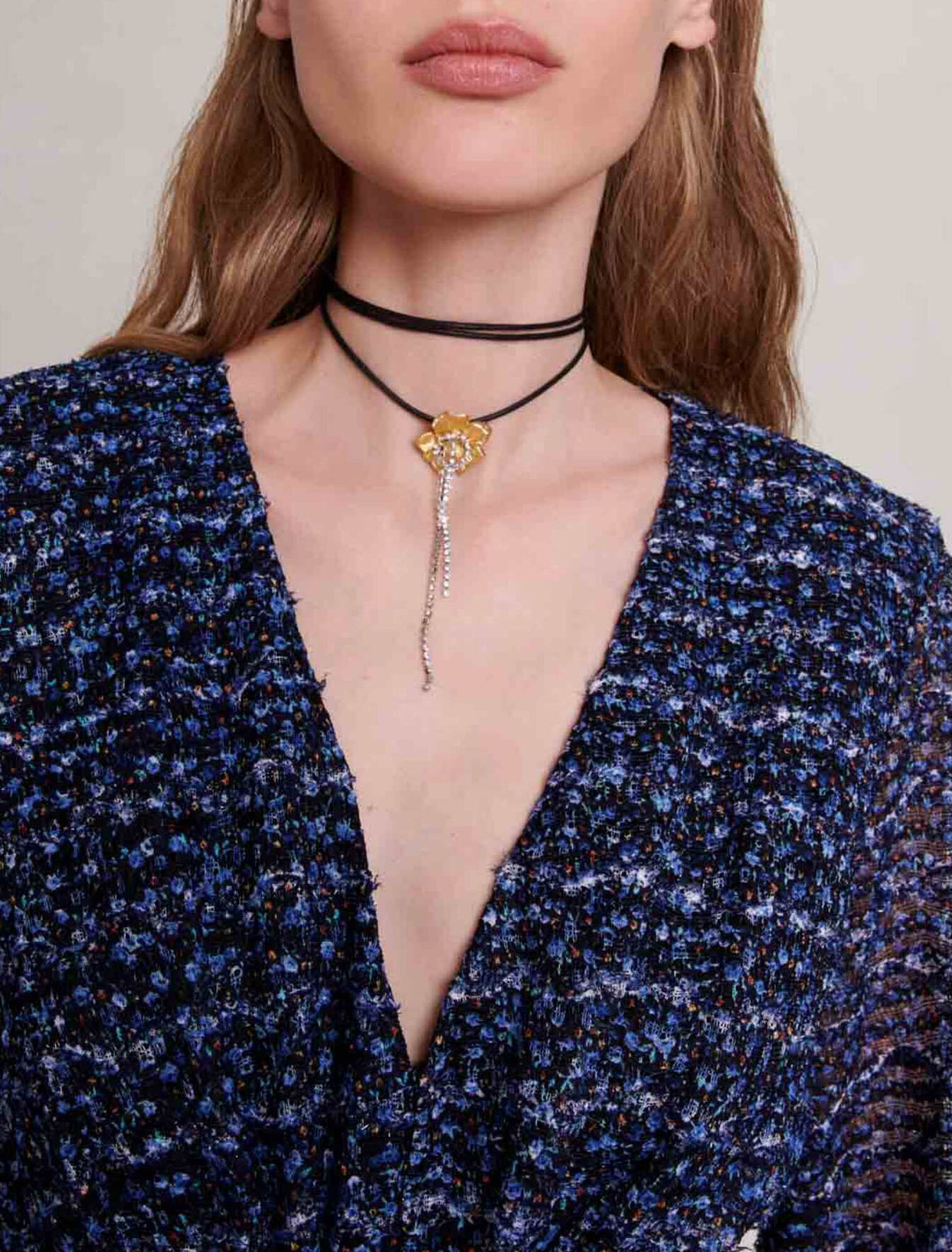 Vestido centelleante con volantes