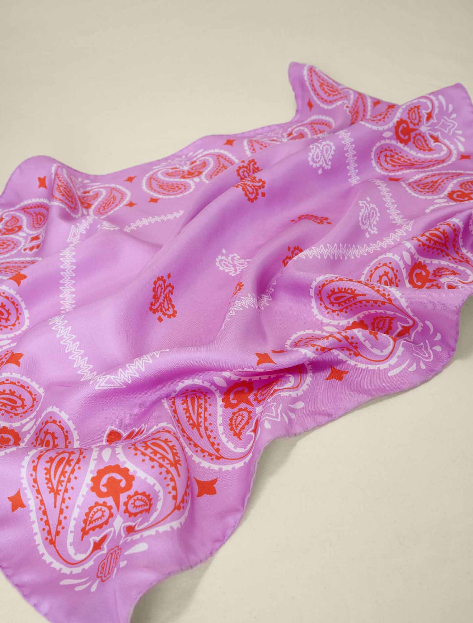 Pañuelo estampado Paisley