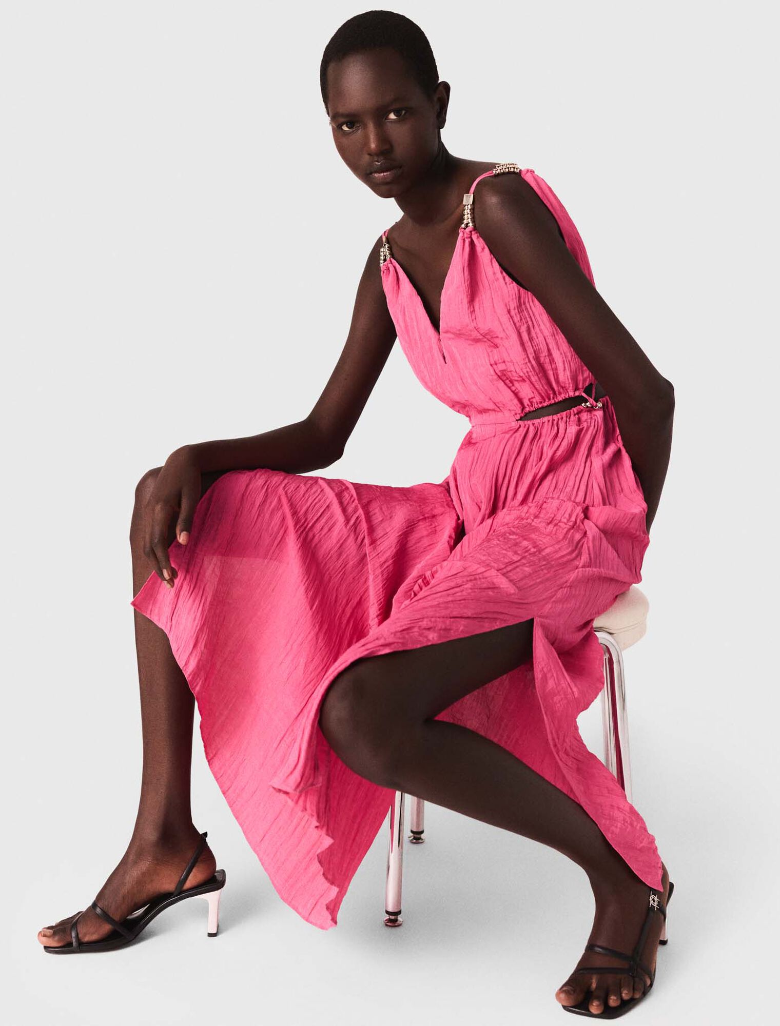 Vestido midi calado