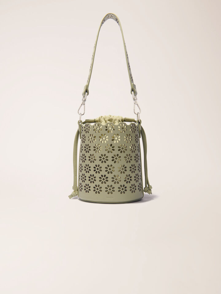 Bolso cubo de piel perforada