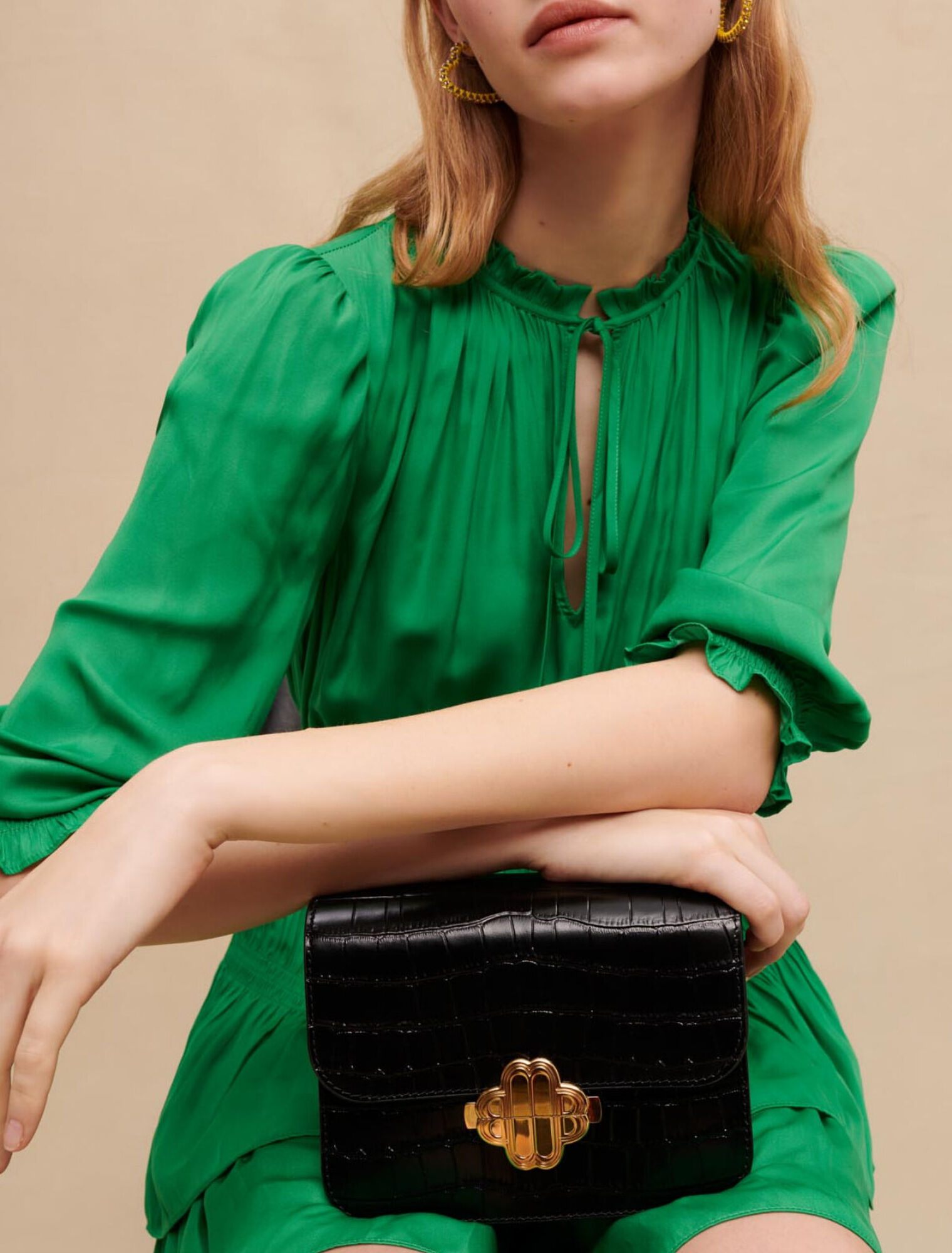 Vestido corto con volantes