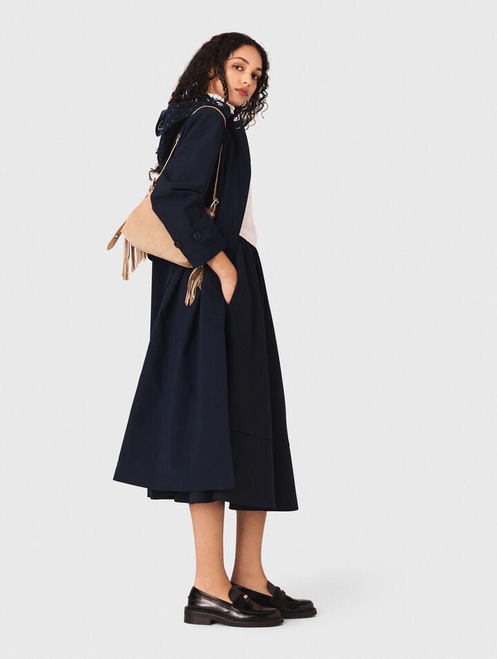 Gabardina capucha strass extra&iacute;ble