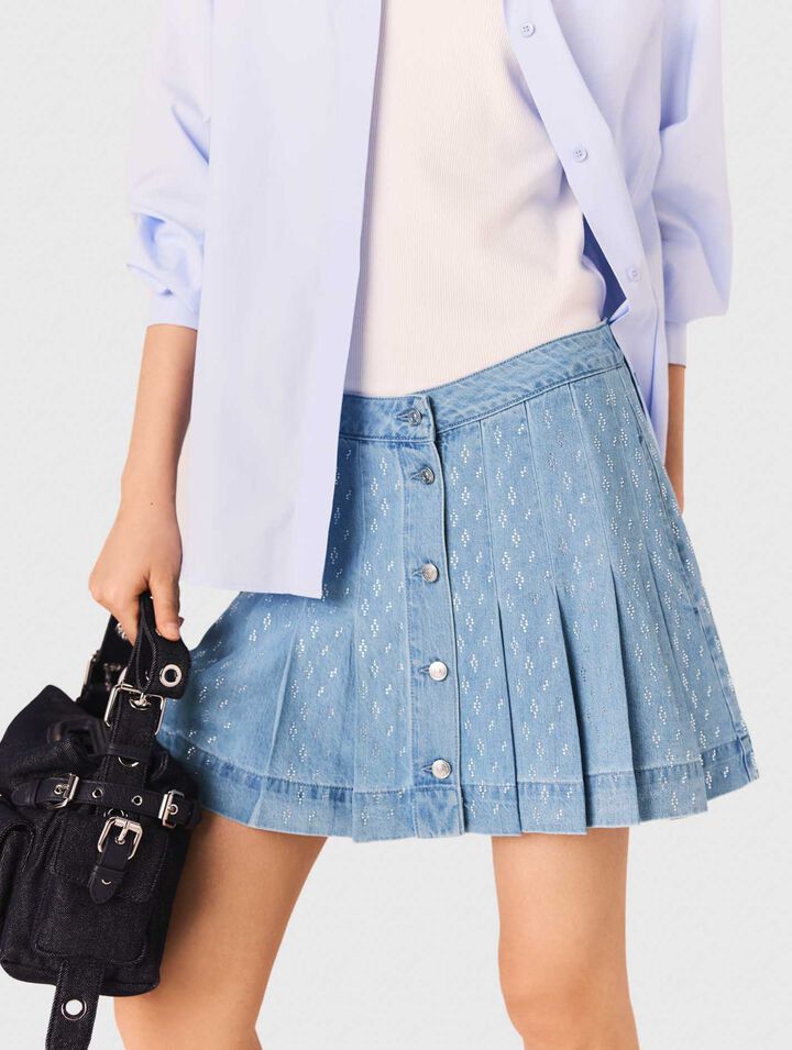 Falda plisada de denim con strass