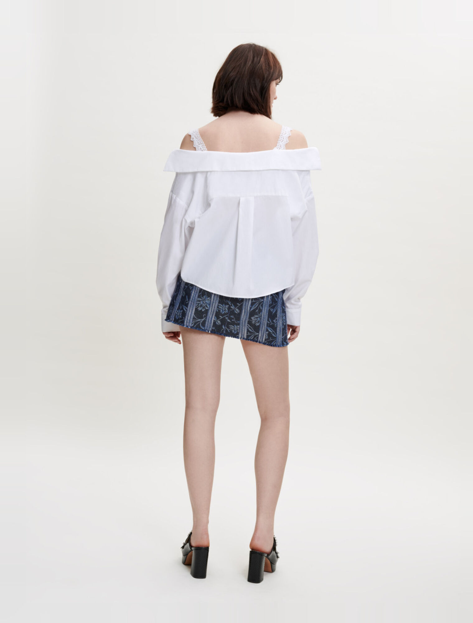 Camisa trompe l'oeil con cordones