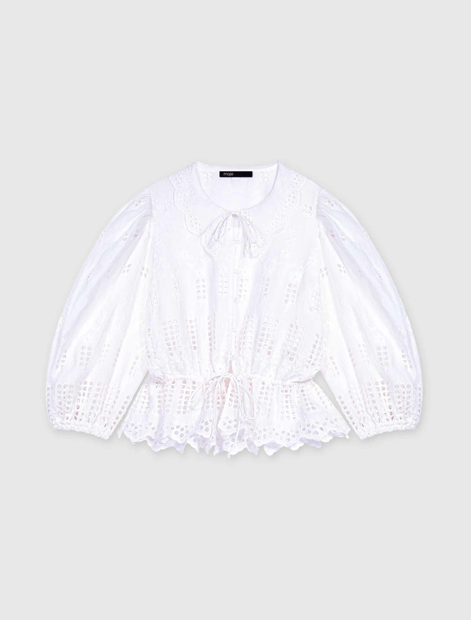 Blusa de ramio bordada