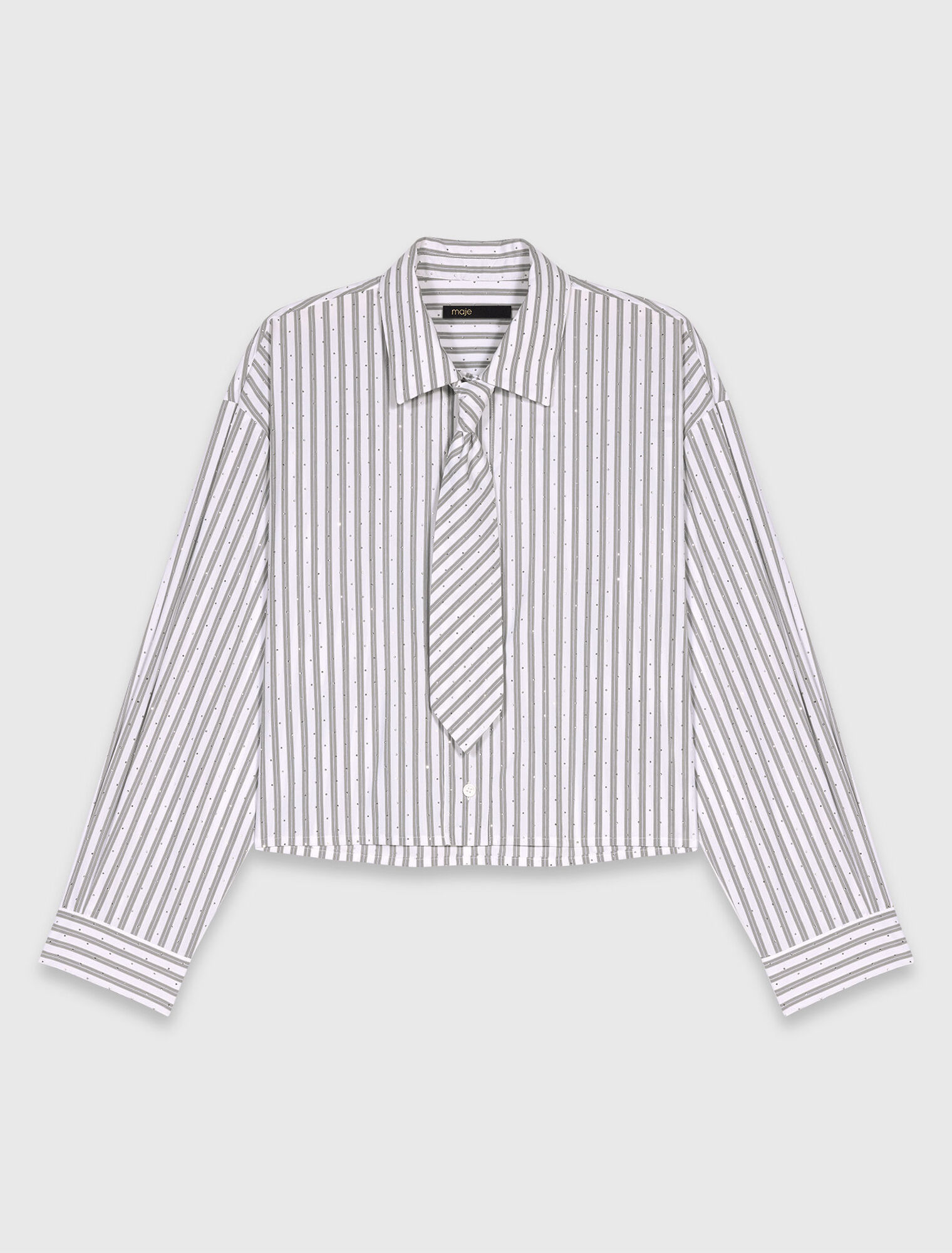 Camisa a rayas con strass y corbata
