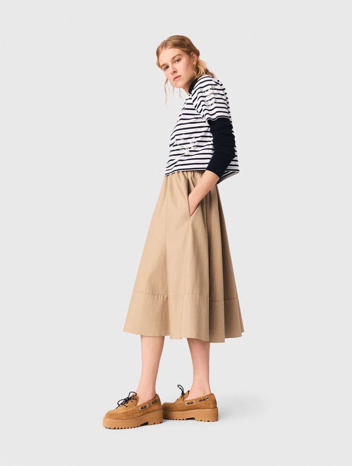 Camiseta rayas con flores de strass