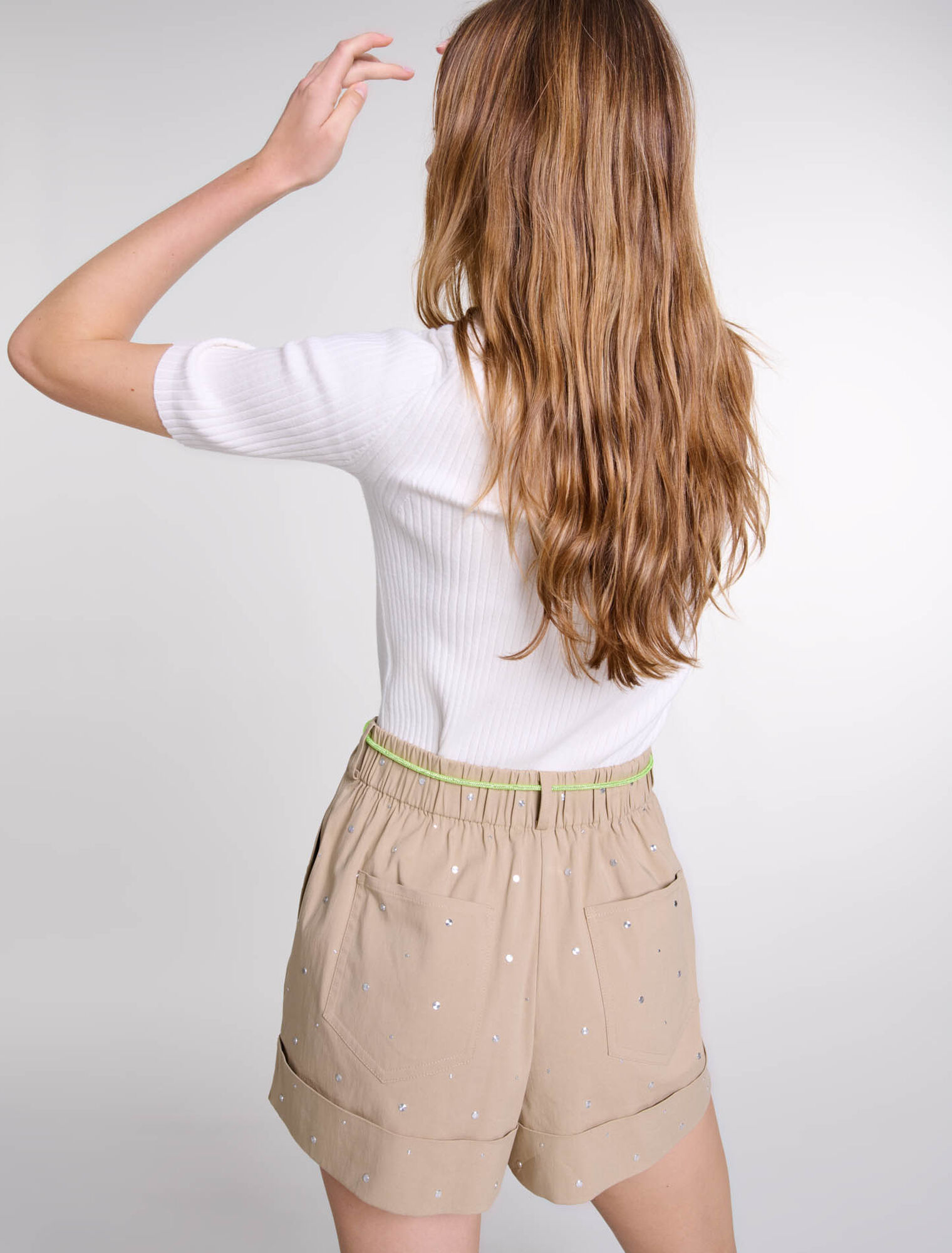Short de algodón con tachuelas