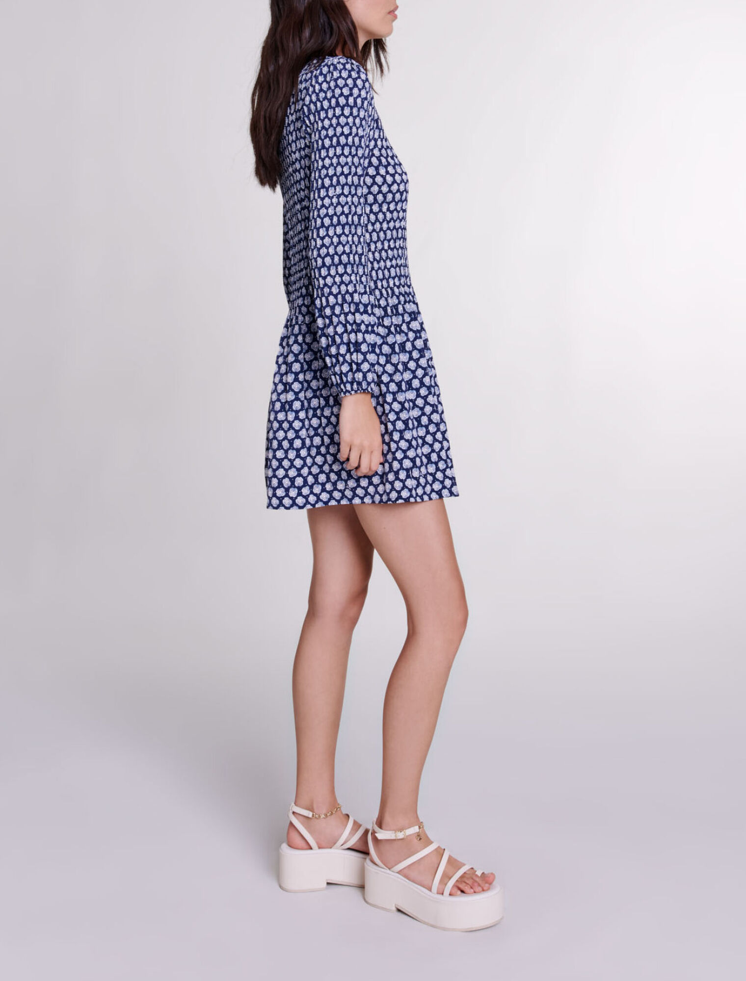 Vestido corto de flores