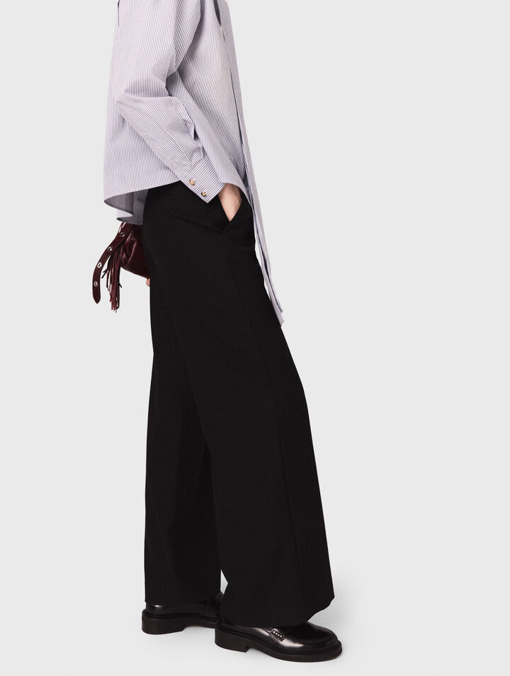 Pantalón acampanado