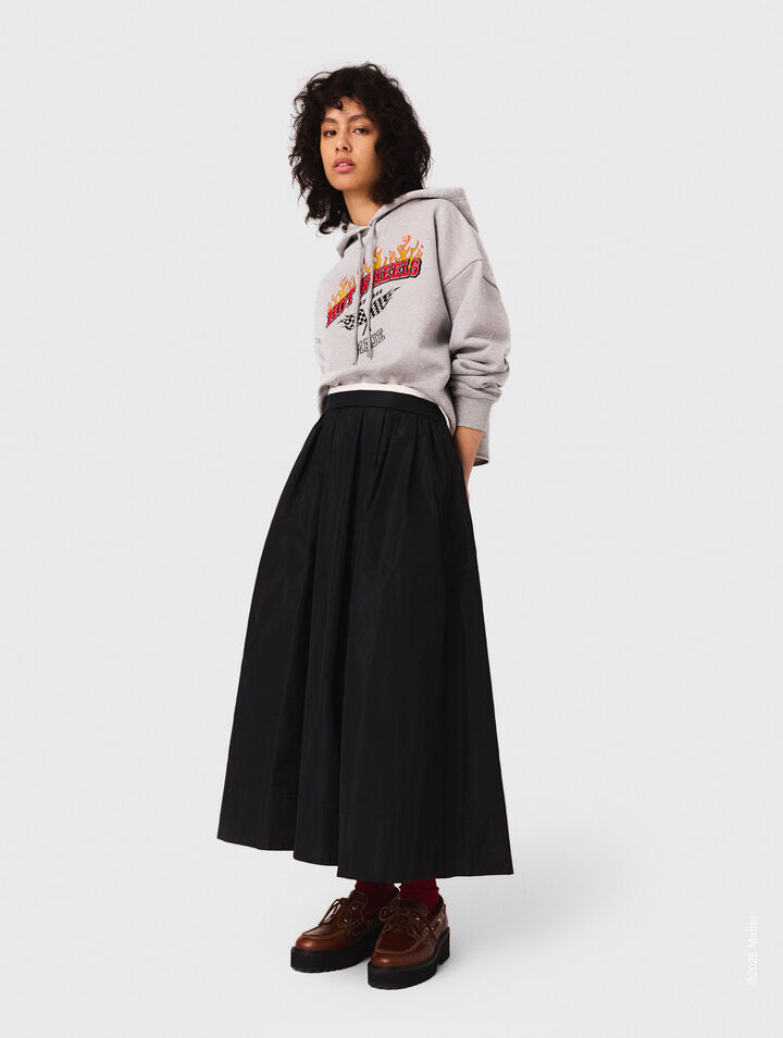 Sudadera corta con logotipo bordado