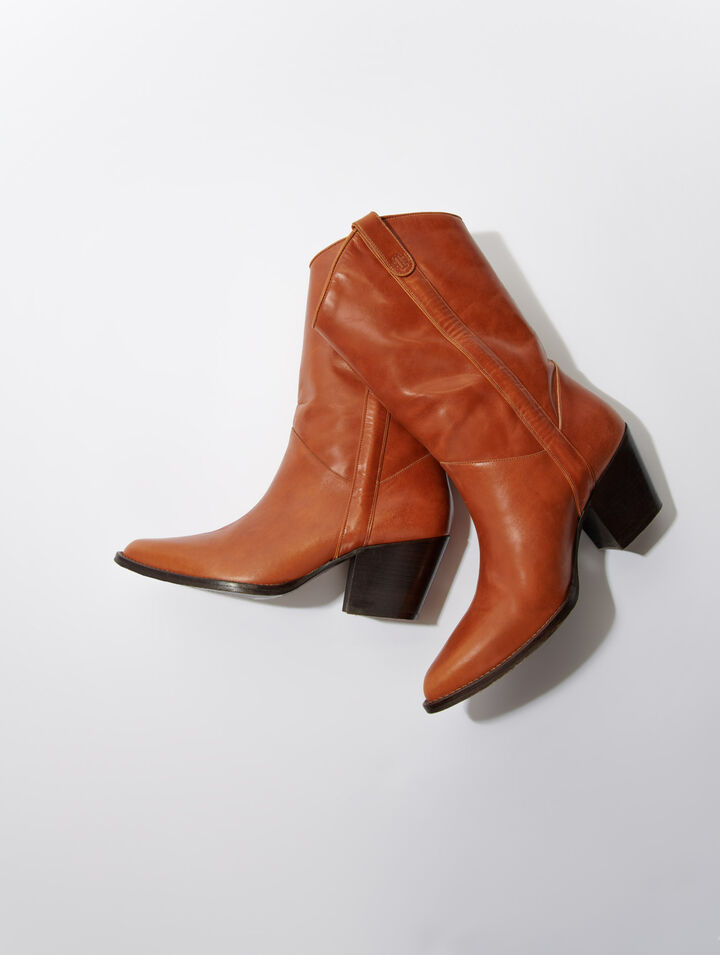 Botas de piel con tacón