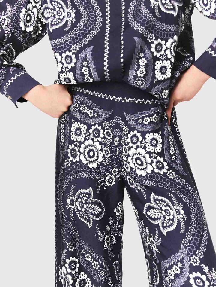 Pantalón fluido estampado