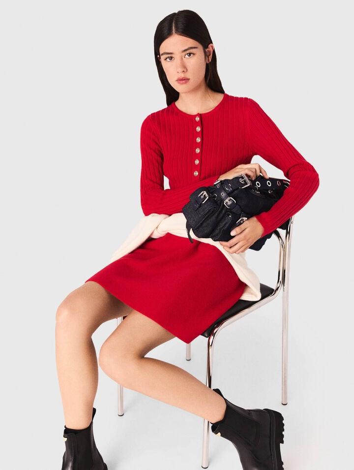 Vestido de punto con falda evasé