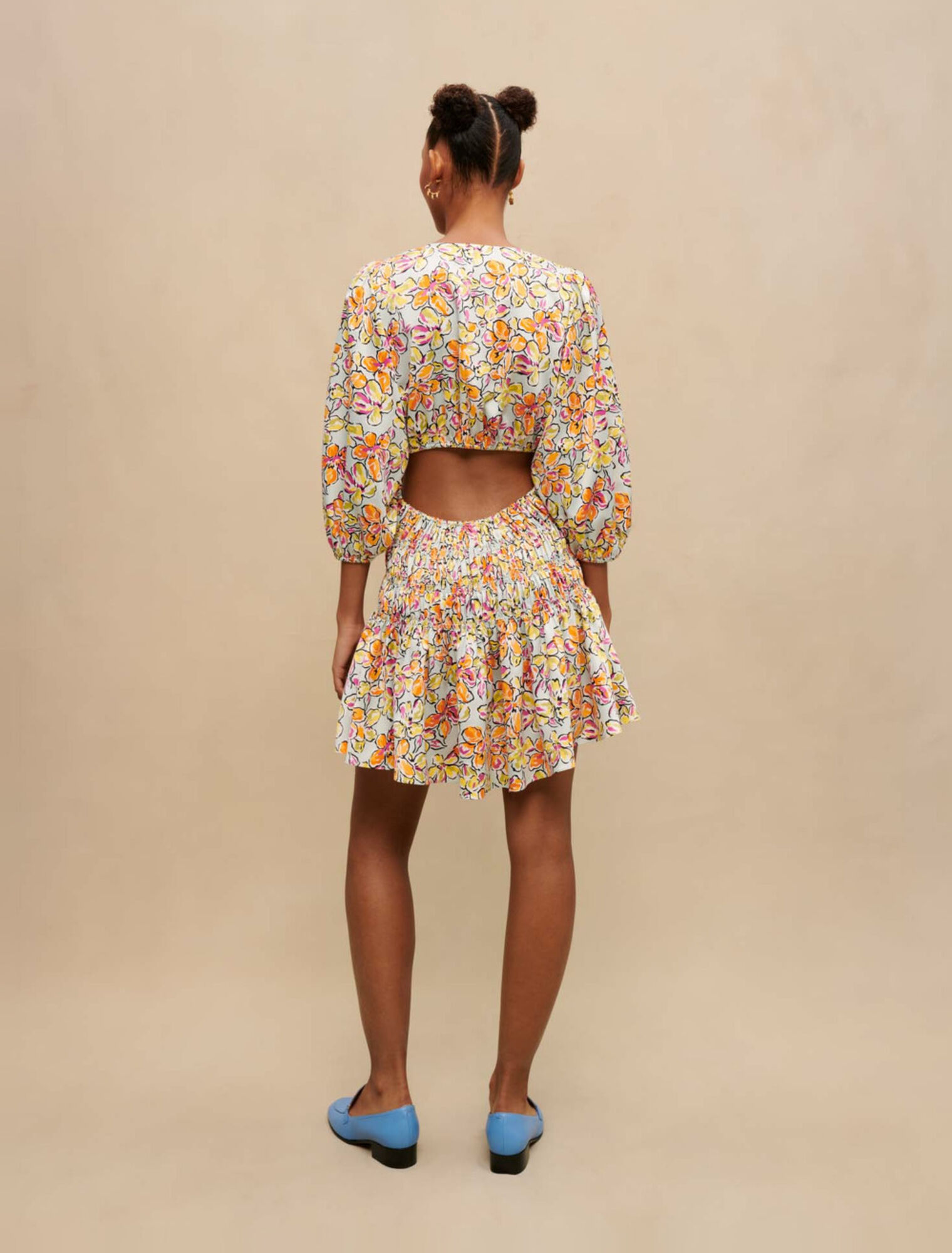 Vestido corto estampado floral