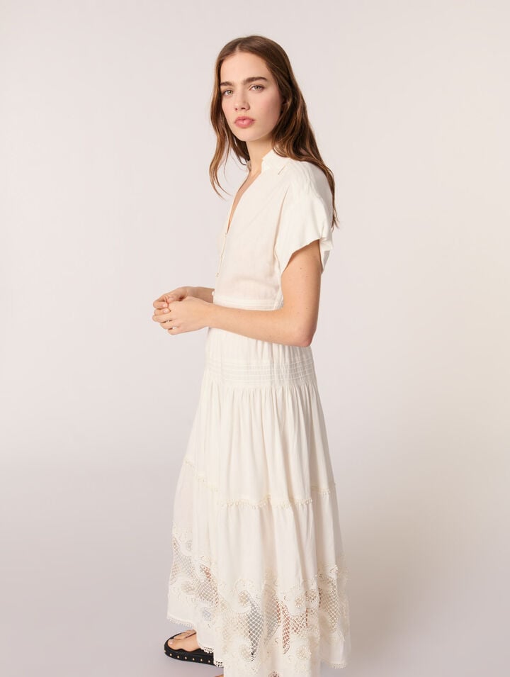 Vestido largo bordado con volantes
