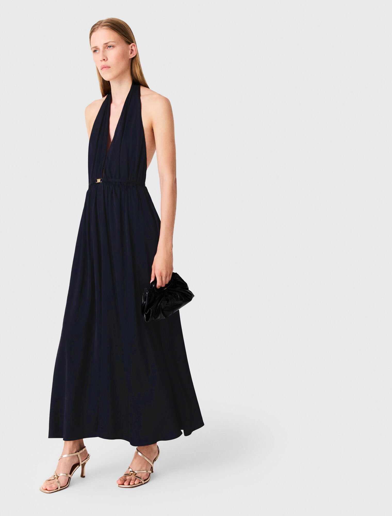 Vestido largo plisado sin espalda