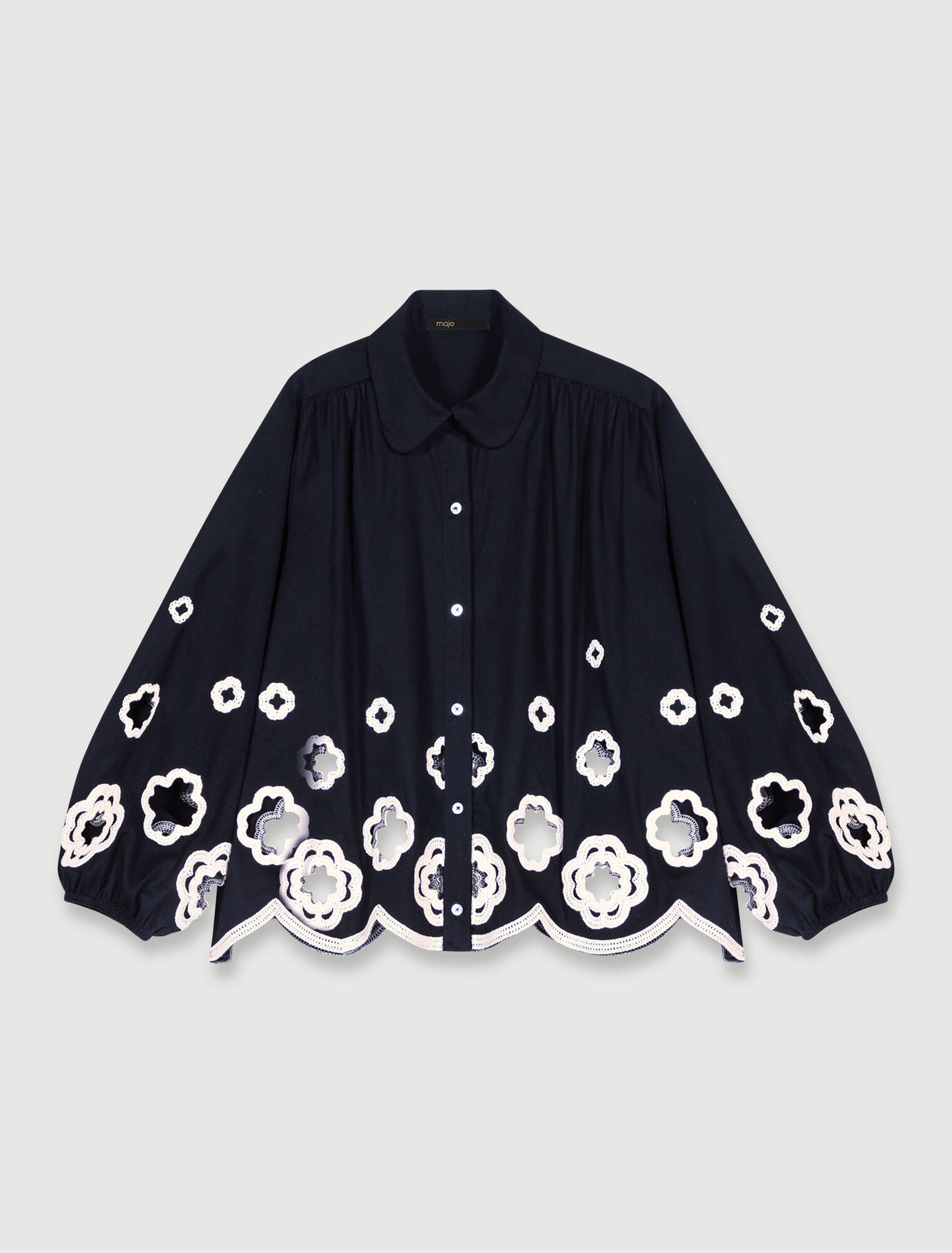 Camisa con tréboles de ganchillo