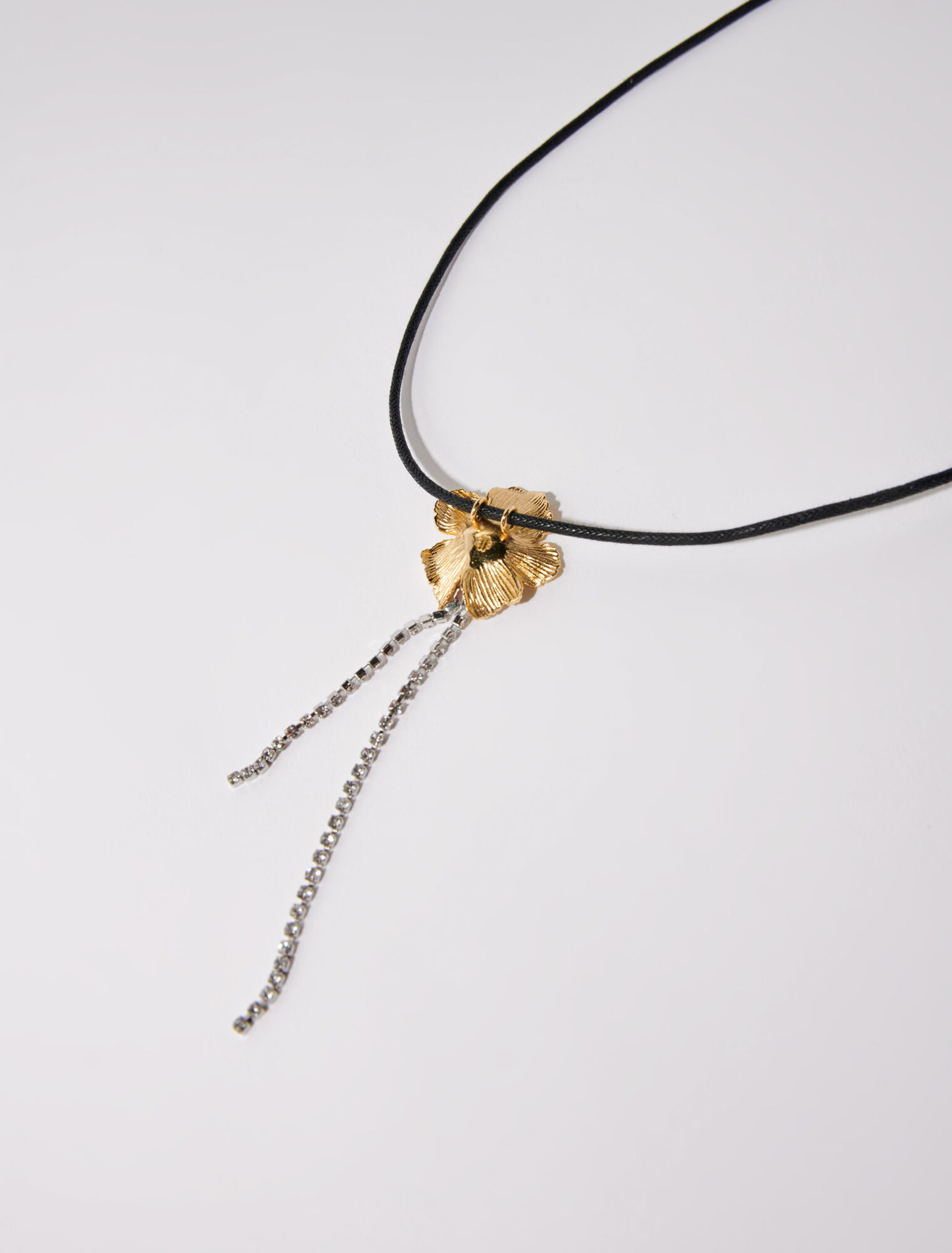  Collar de flores 
