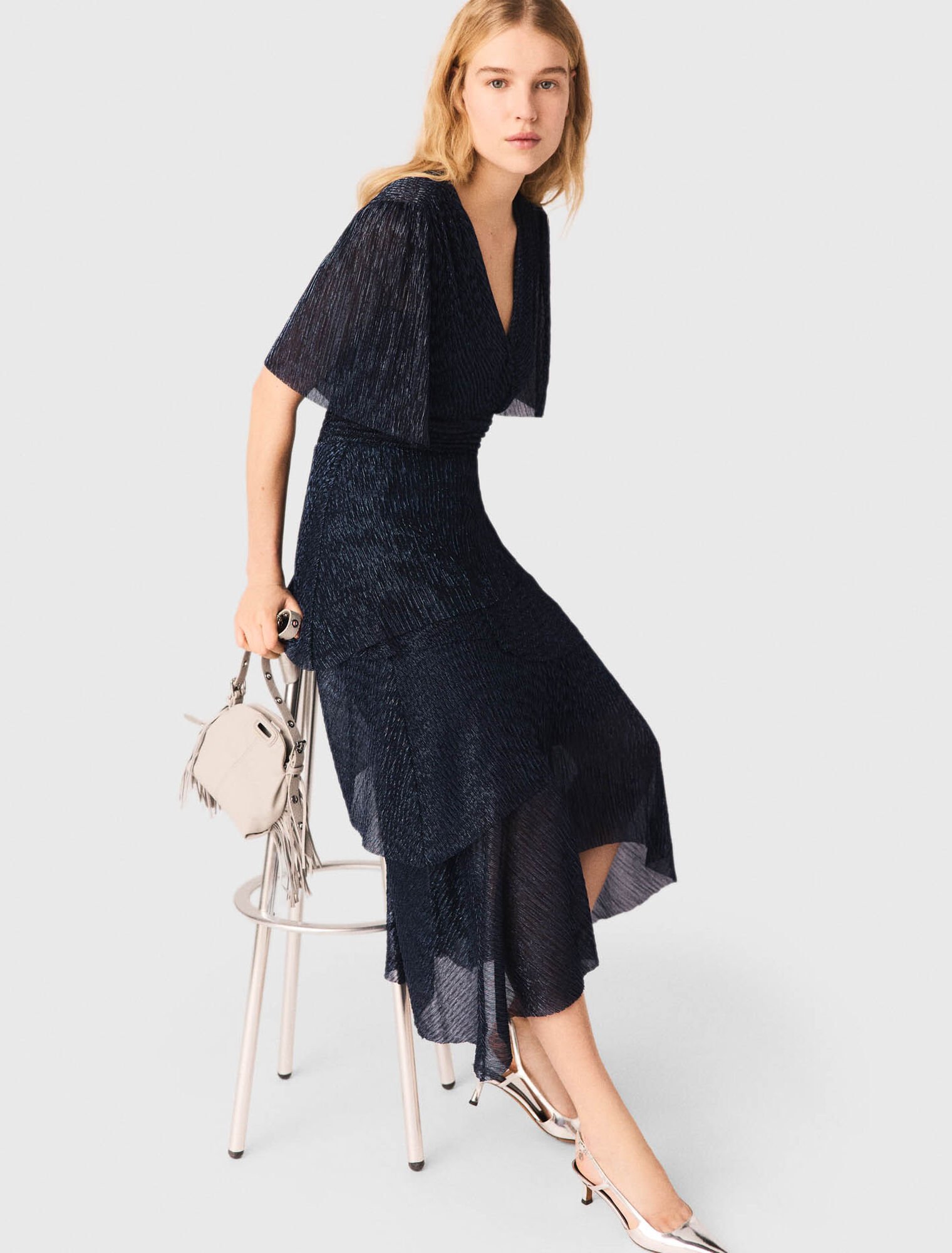 Vestido midi volantes metalizado