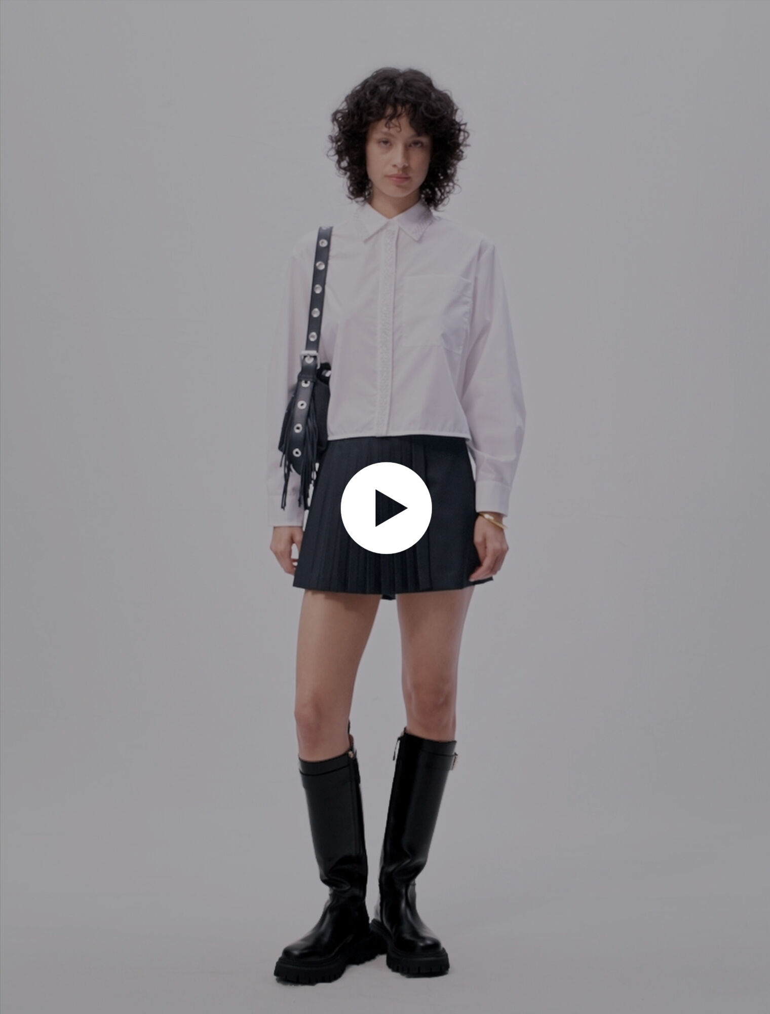Camisa corta con perlas