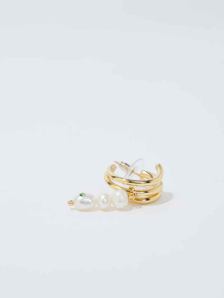 Pendientes adornados con abalorios
