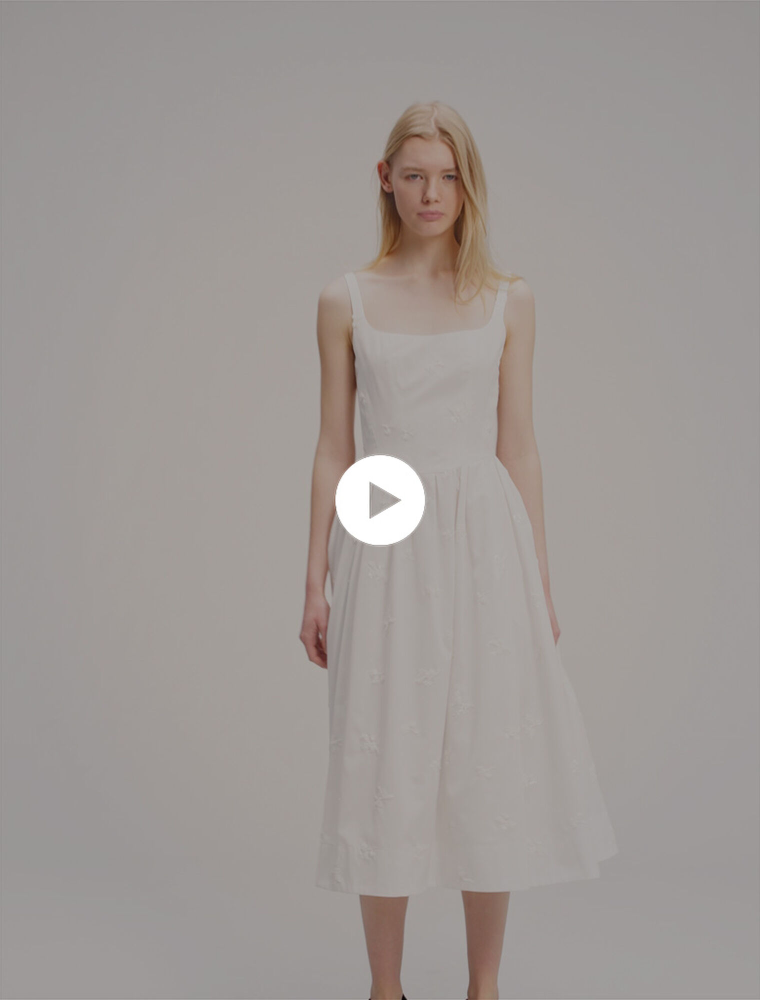 Vestido midi de algodón bordado