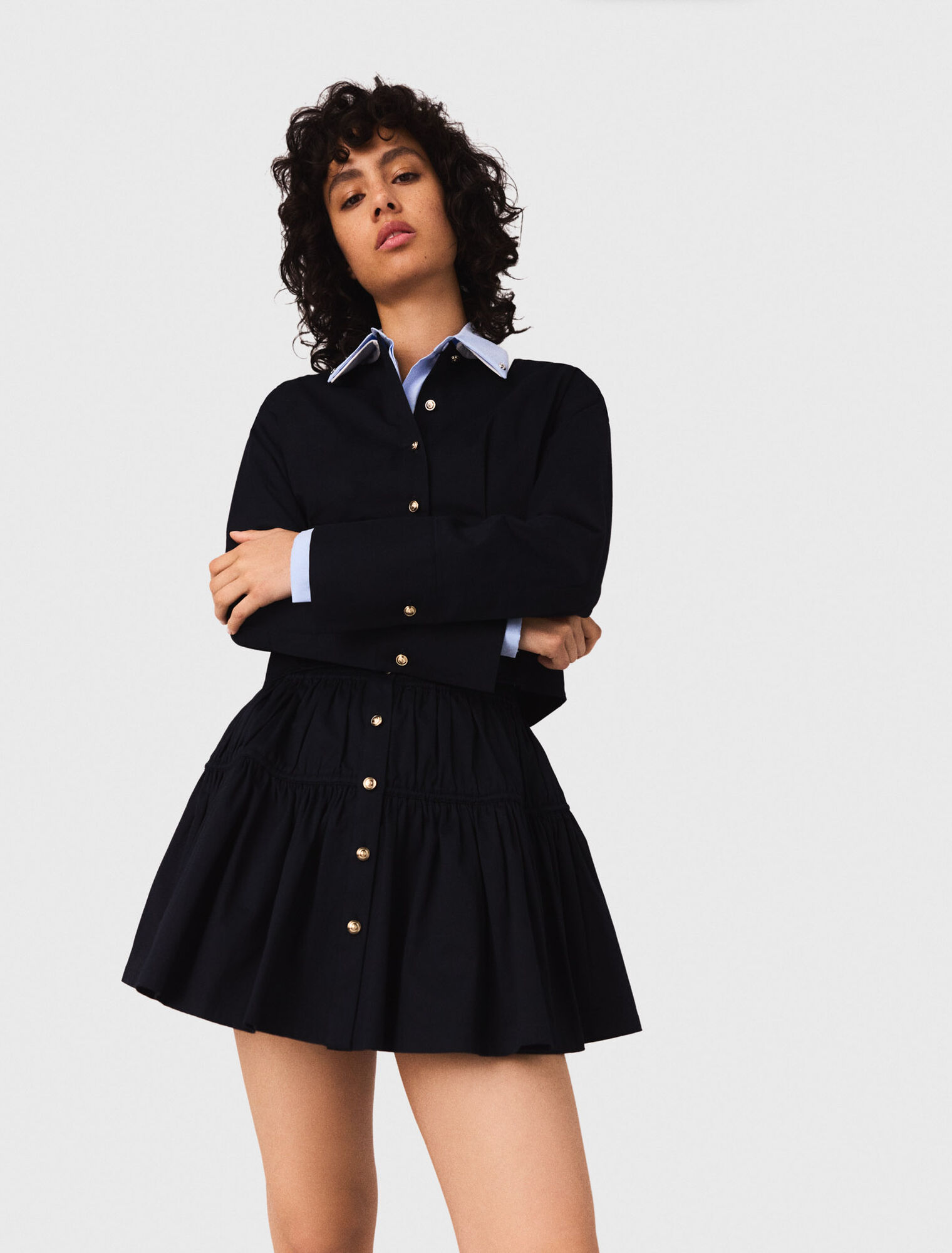 Falda corta con cintura elástica