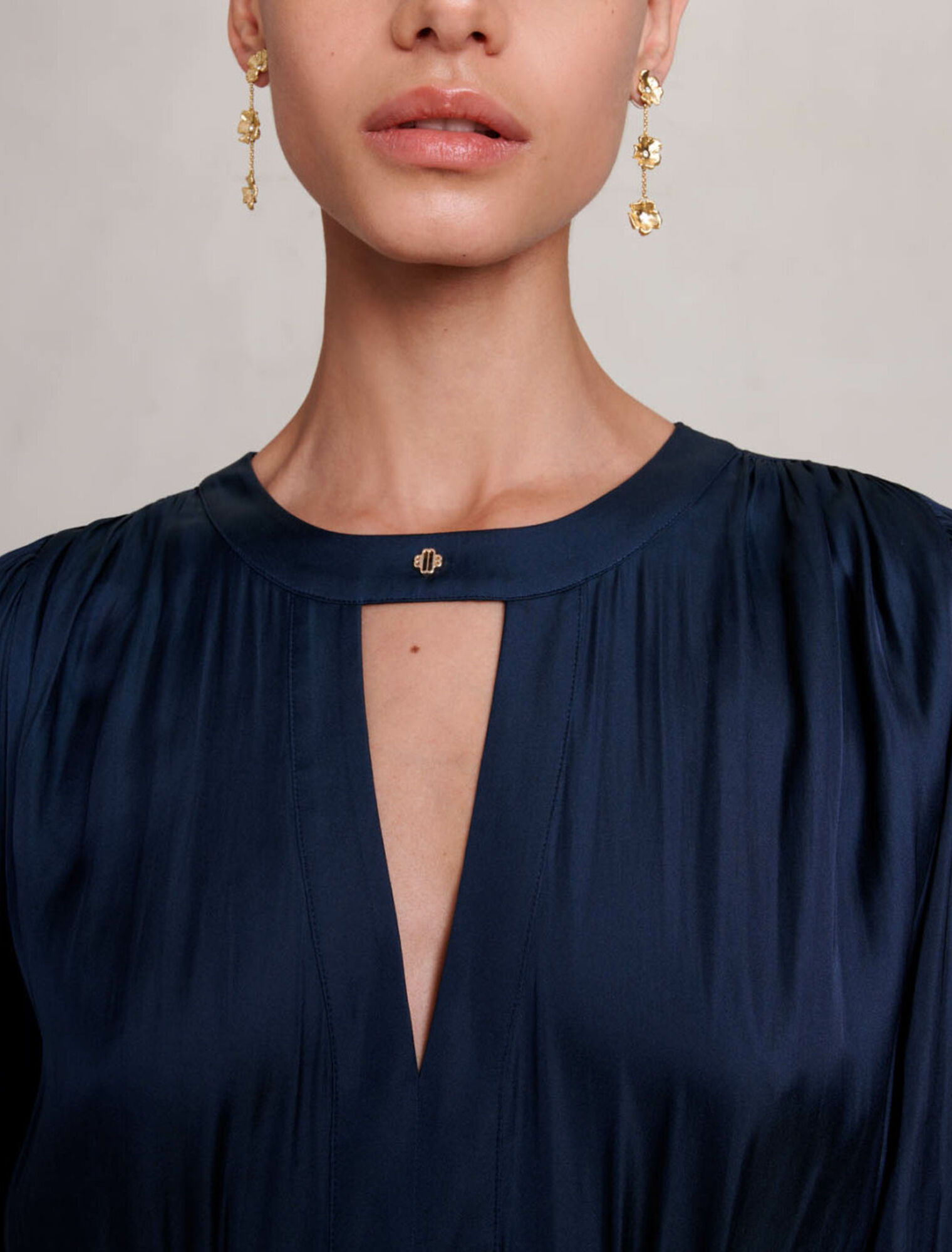 Vestido corto satinado