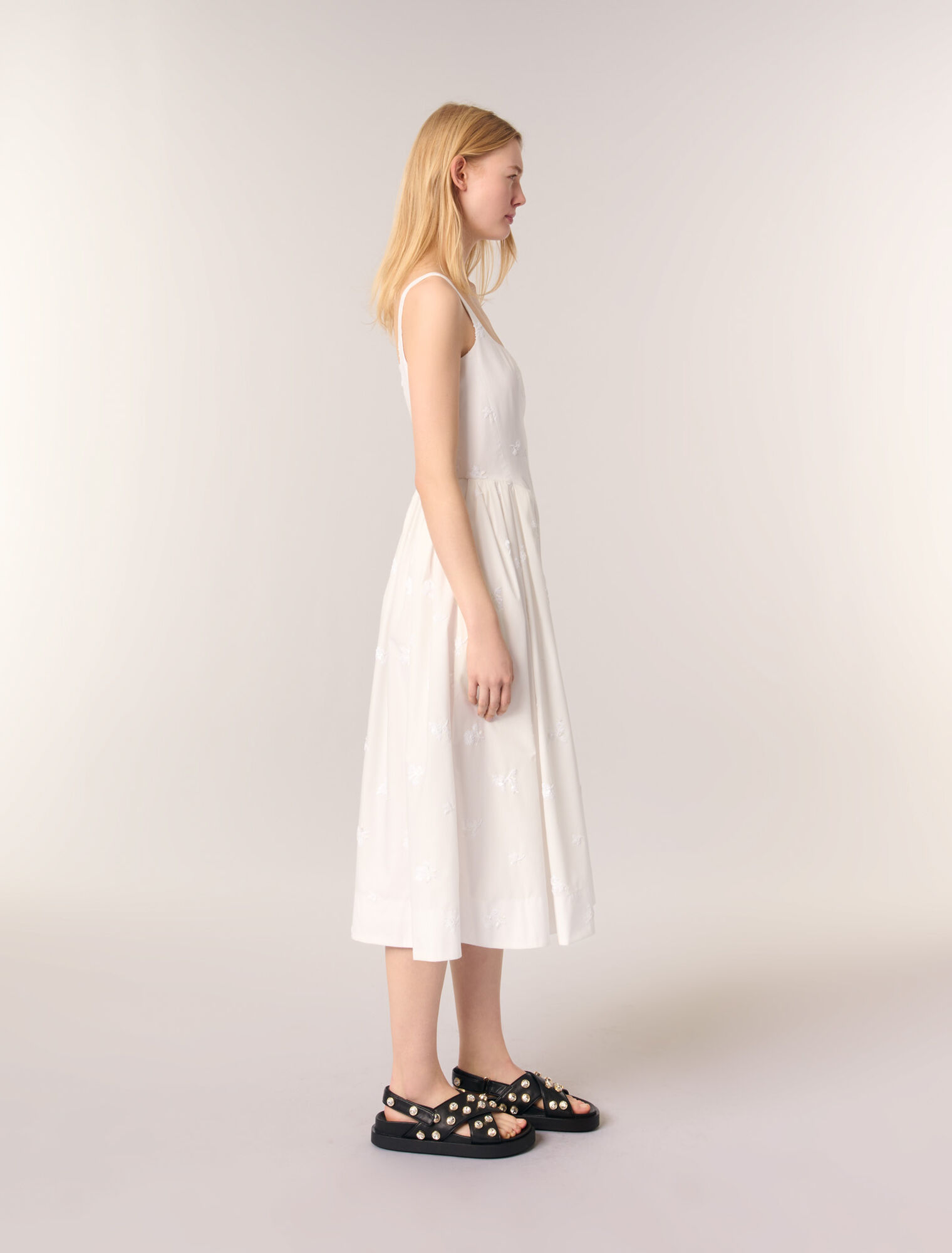 Vestido midi de algodón bordado