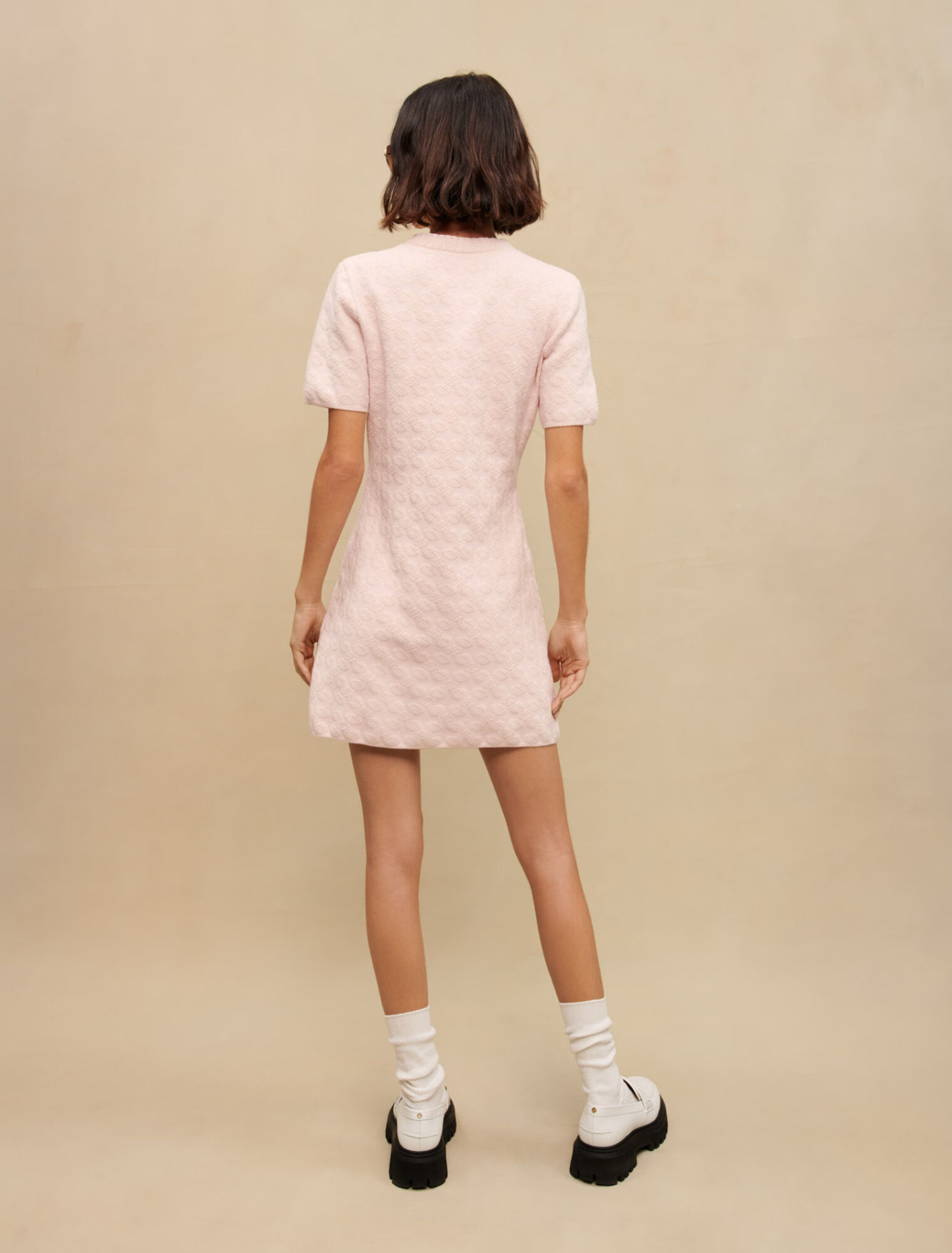 Vestido rosa de punto texturizado