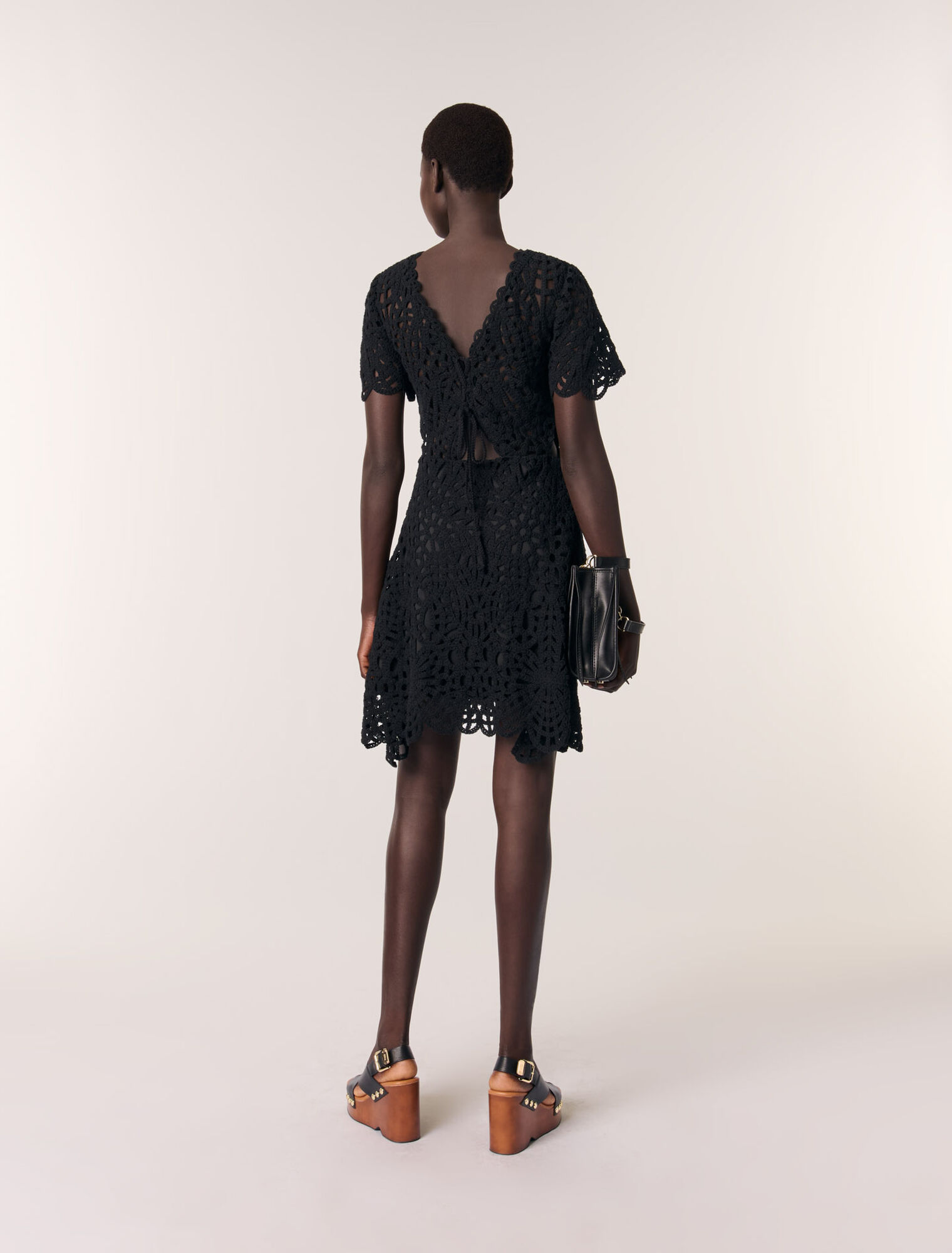 Vestido corto de ganchillo