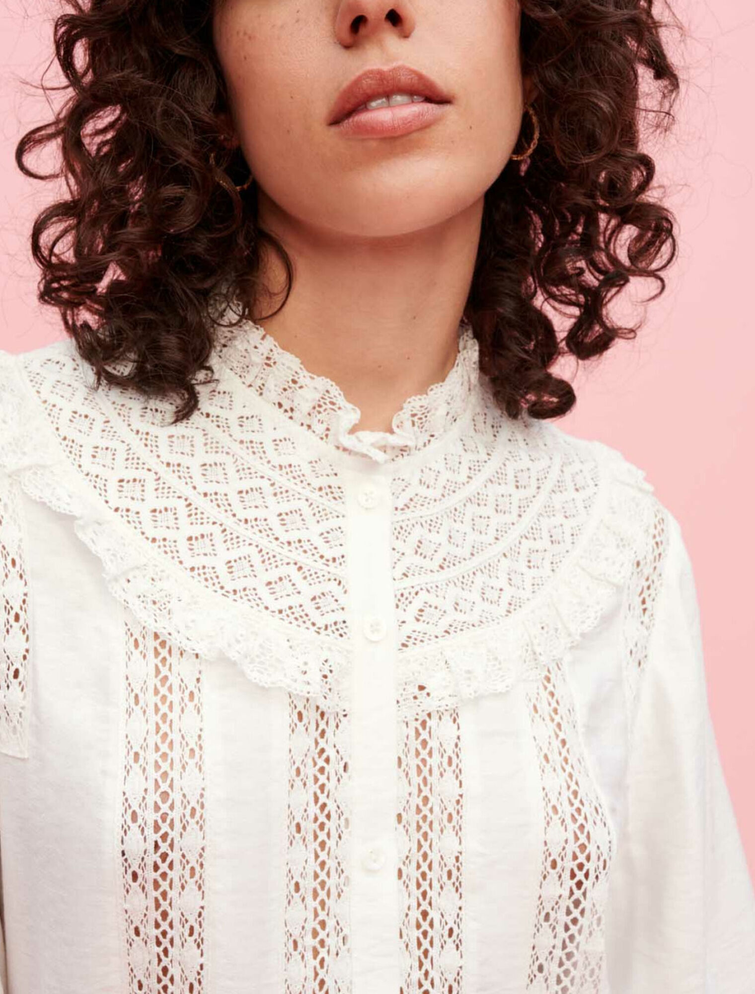 Camisa con bordados ingleses