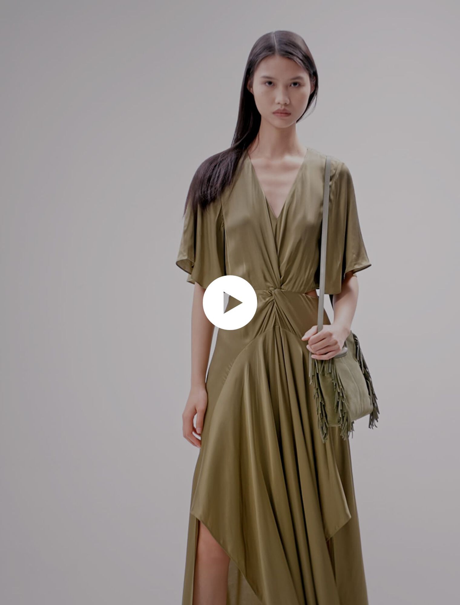 Vestido largo de satén calado