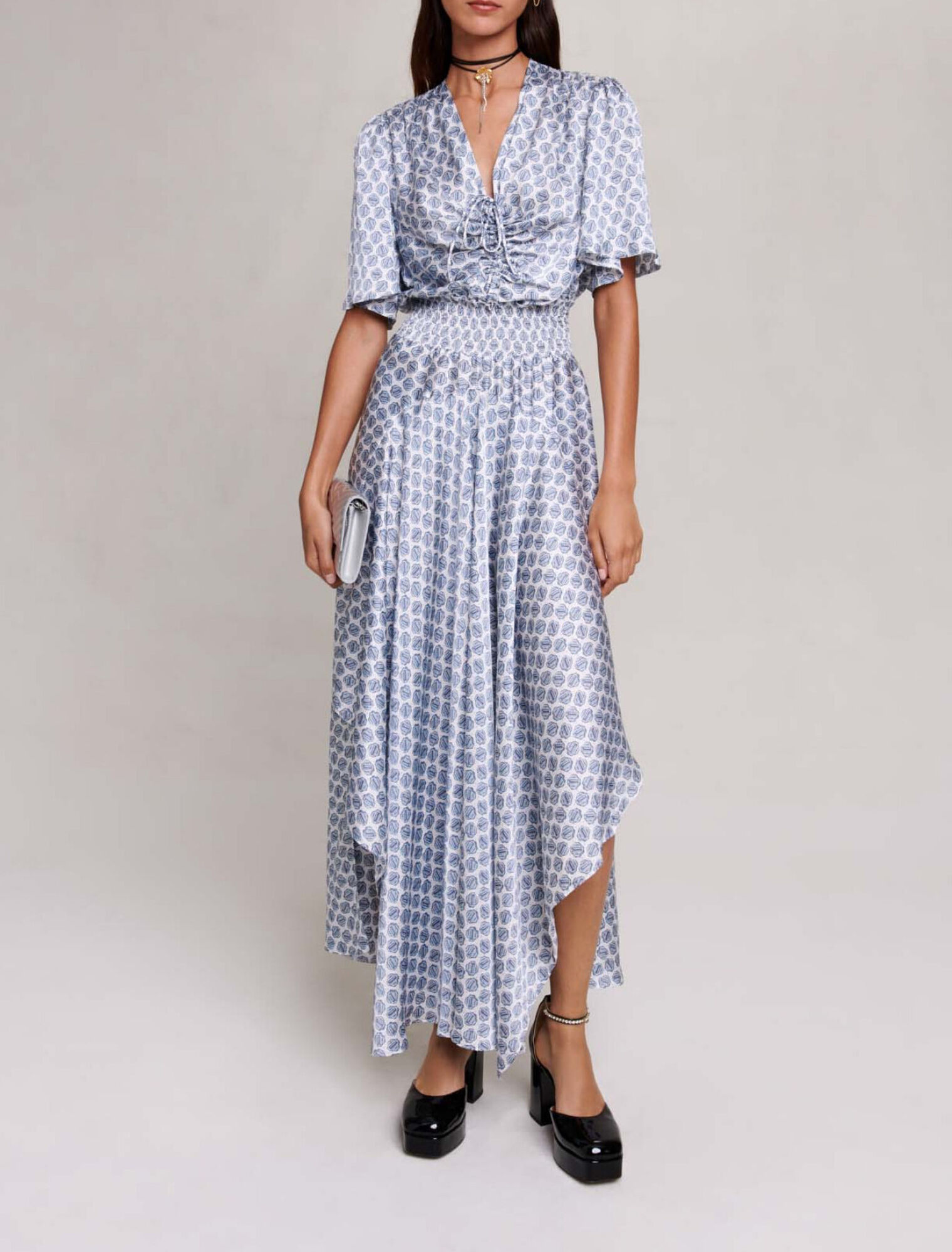 Vestido largo asim&eacute;trico satinado