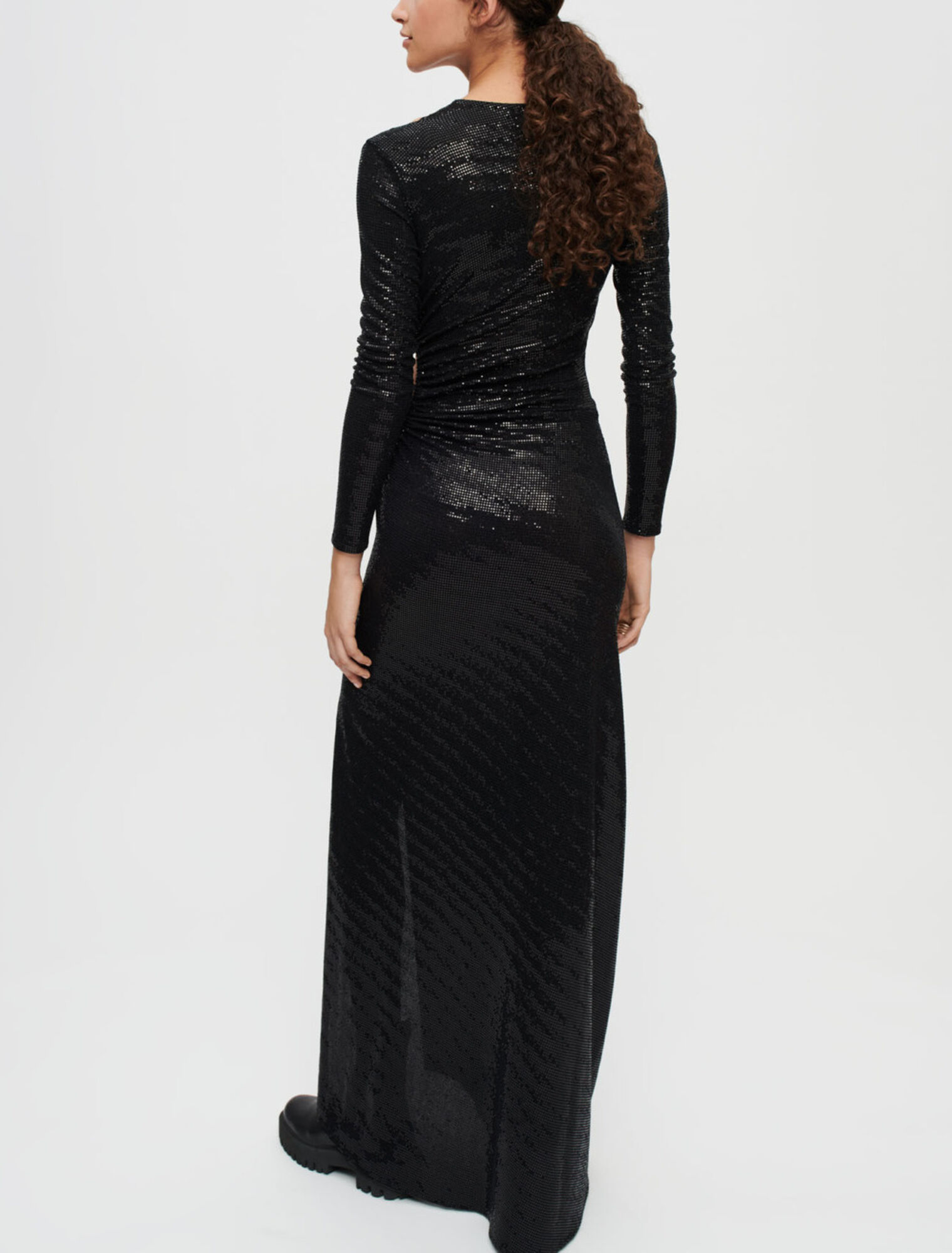 Vestido negro largo con purpurina