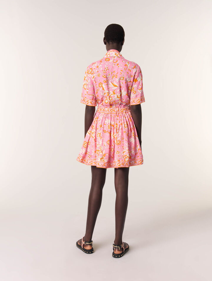 Vestido corto fluido con estampado