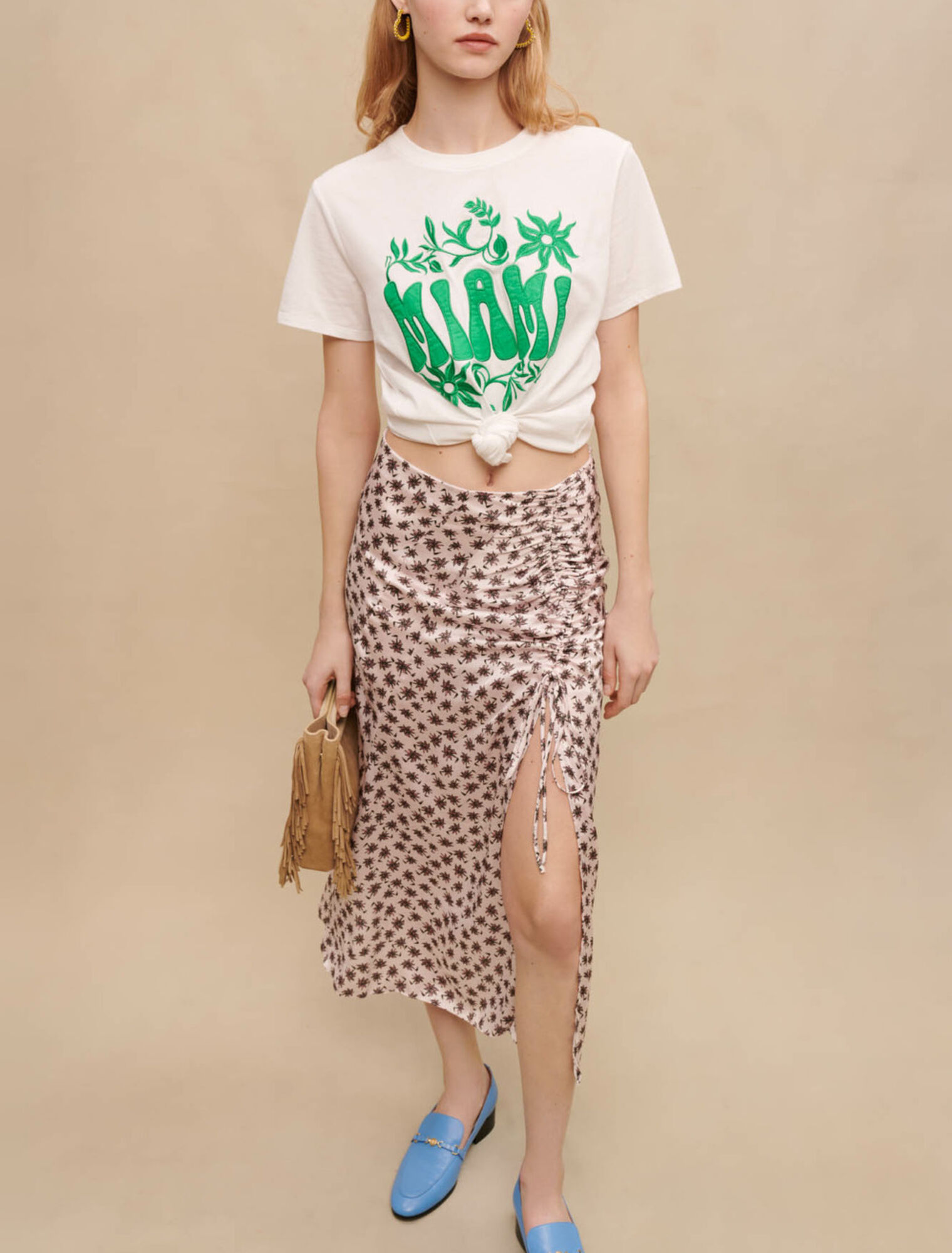 Falda midi con aberturas