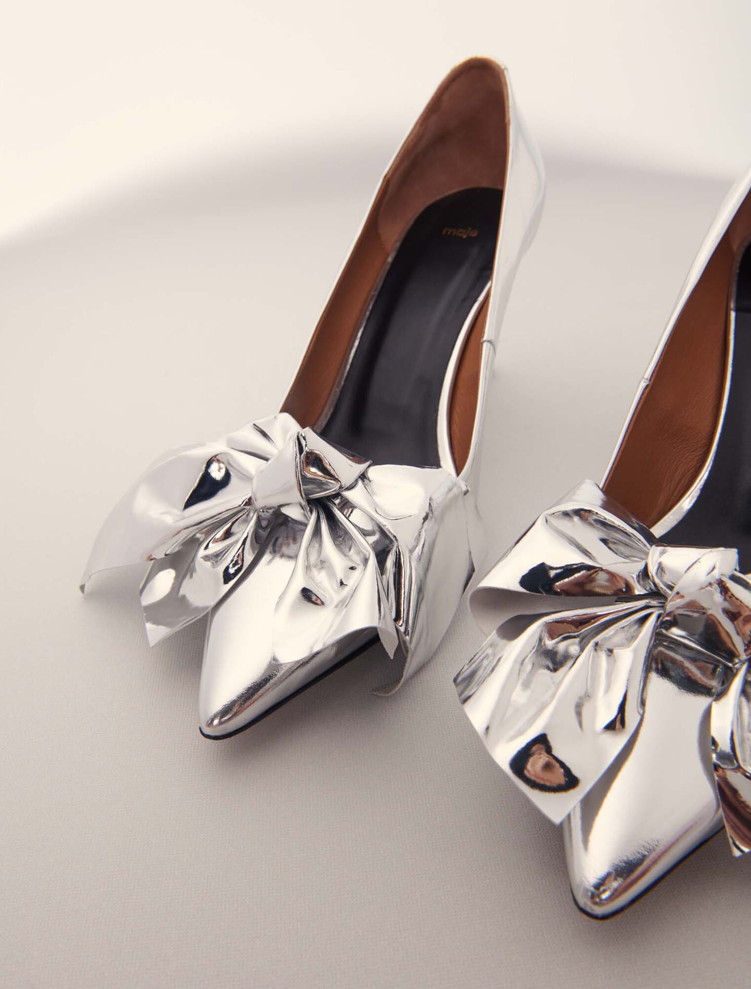 Zapatos de tacón de piel