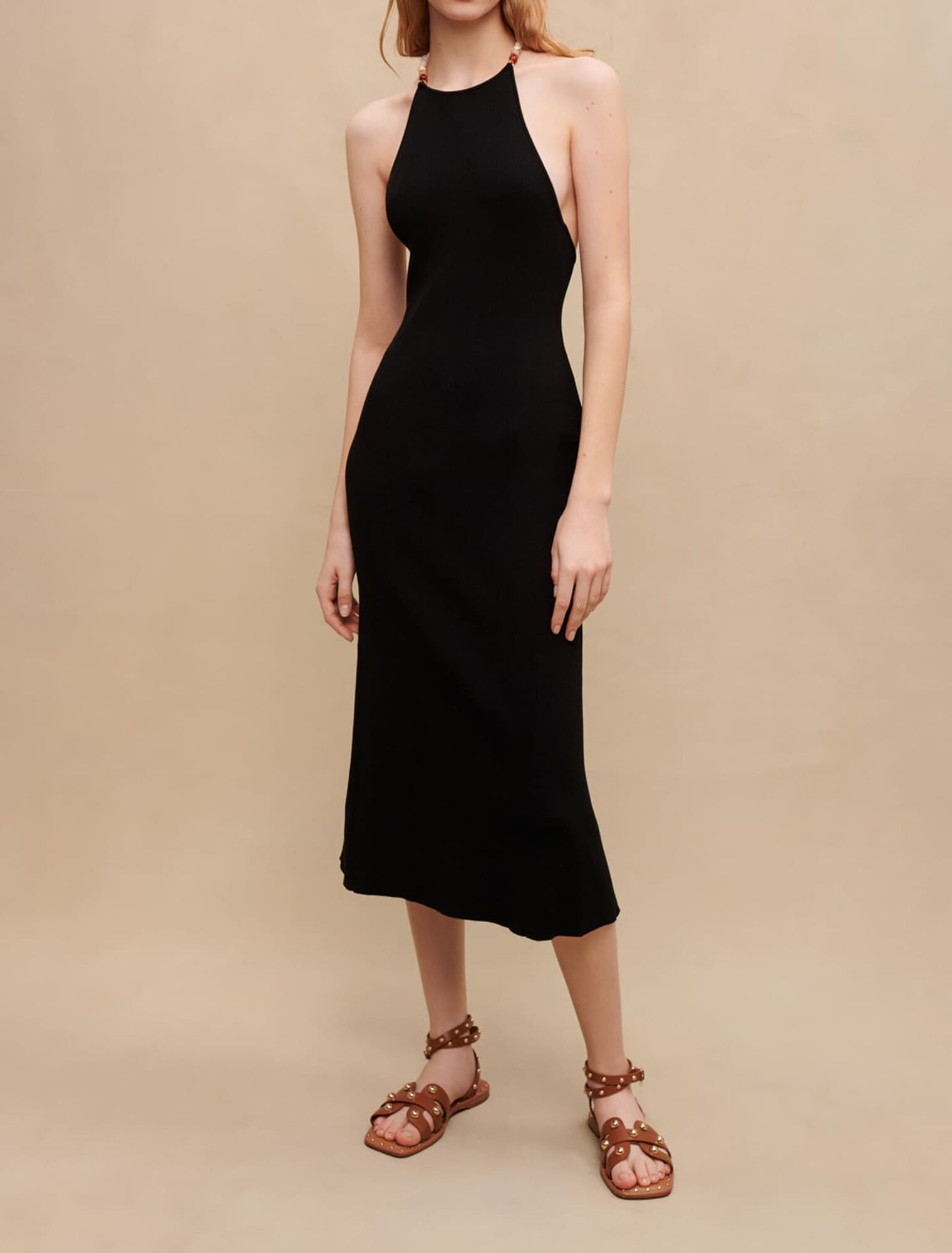 Vestido largo con detalle de cadena